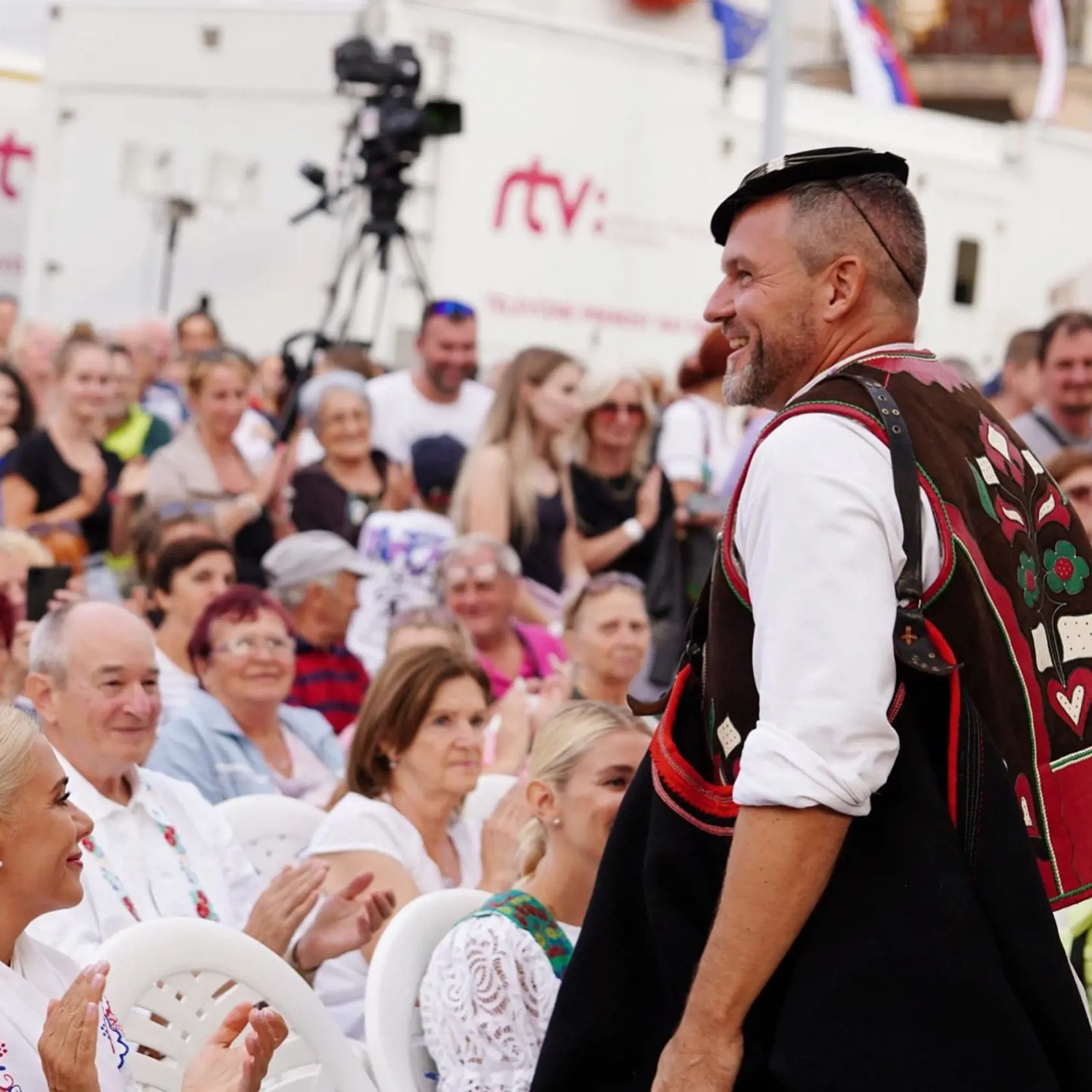 Expremiér Peter Pellegrini na na 5. ročníku Slovenského dňa kroja v Banskej Bystrici.