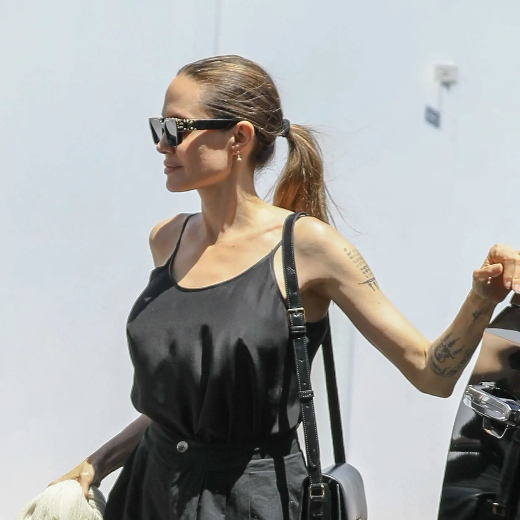 Angelina po rozchode s Bradom poriadne pochudla. Jej kostnaté ruky naháňajú strach.