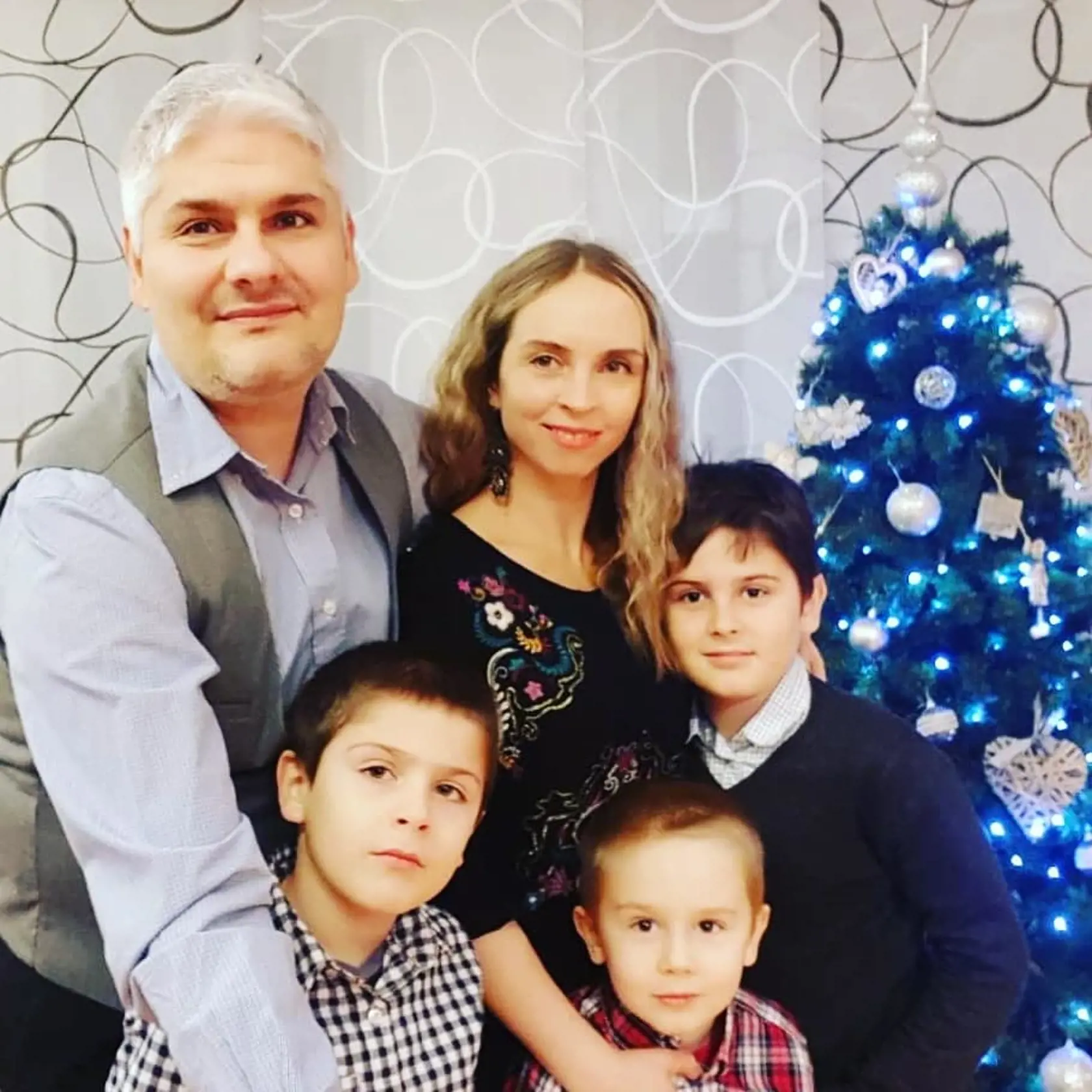 Vedec Pavol Čekan s manželkou Marínou a tromi synmi.
