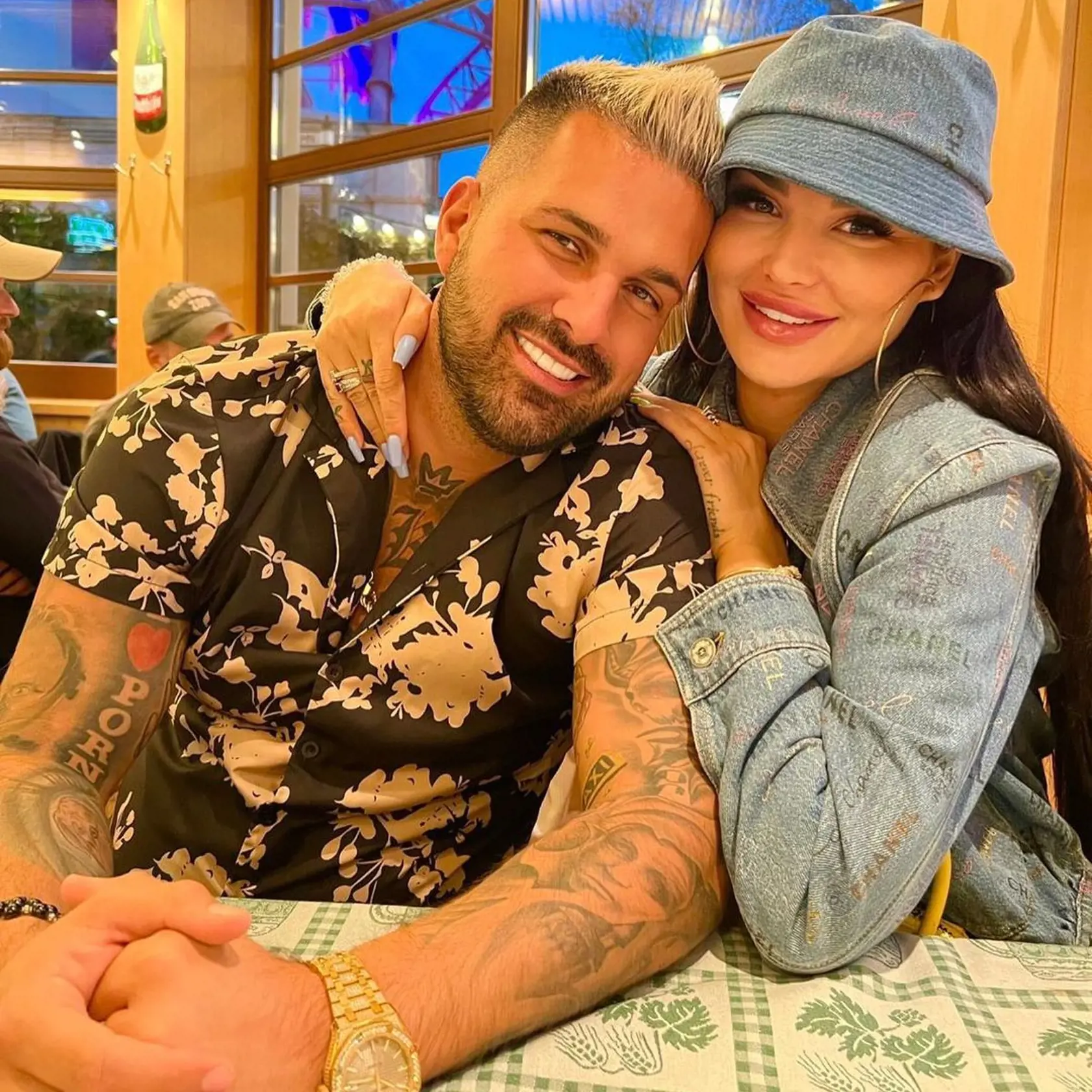 Budúci šťastní rodičia René Strausz a Zuzana Plačková