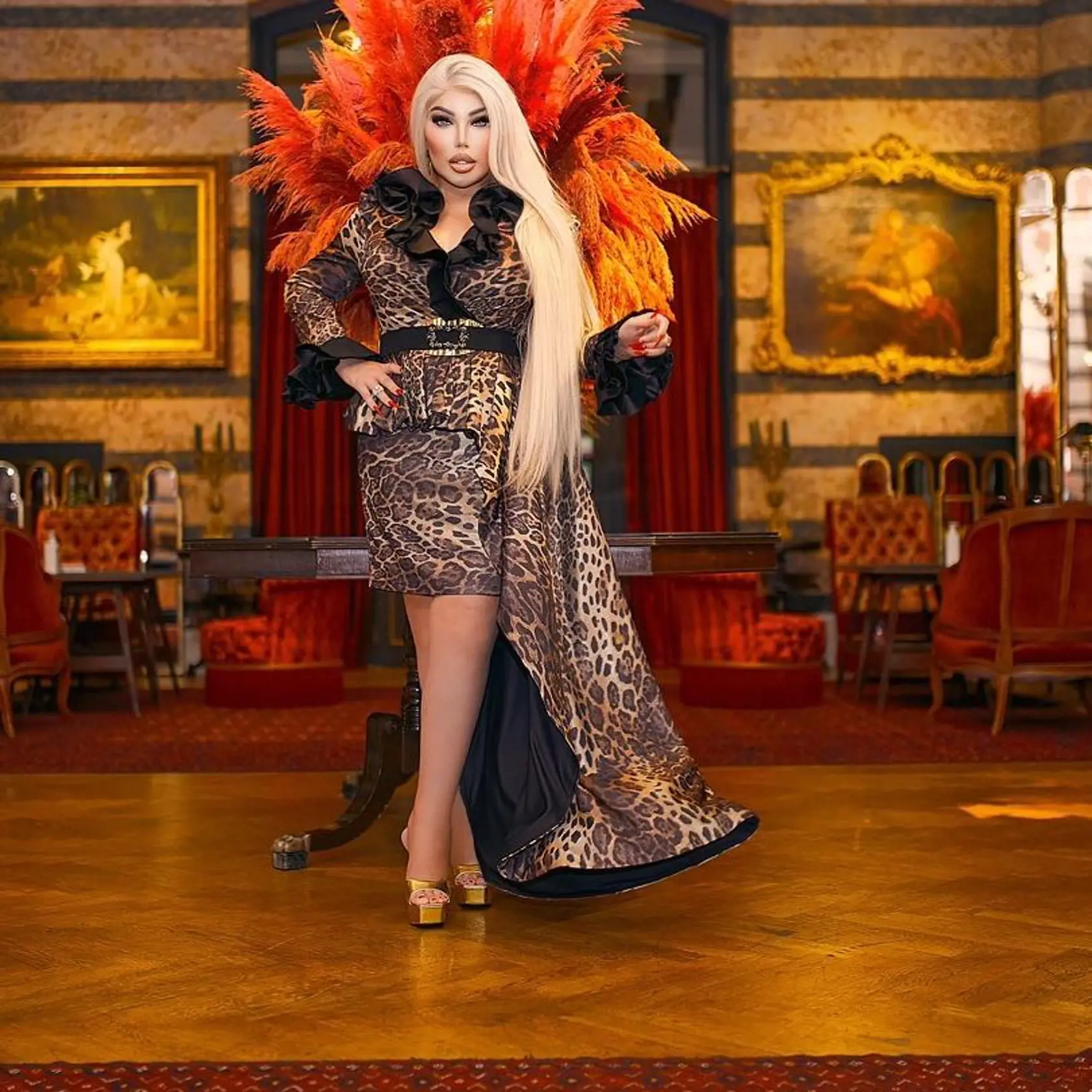 Preoperovanej Barbie totiž začali tikať biologické hodiny a zatúžila po vlastnom dieťatku, ktoré by chcela sama porodiť.