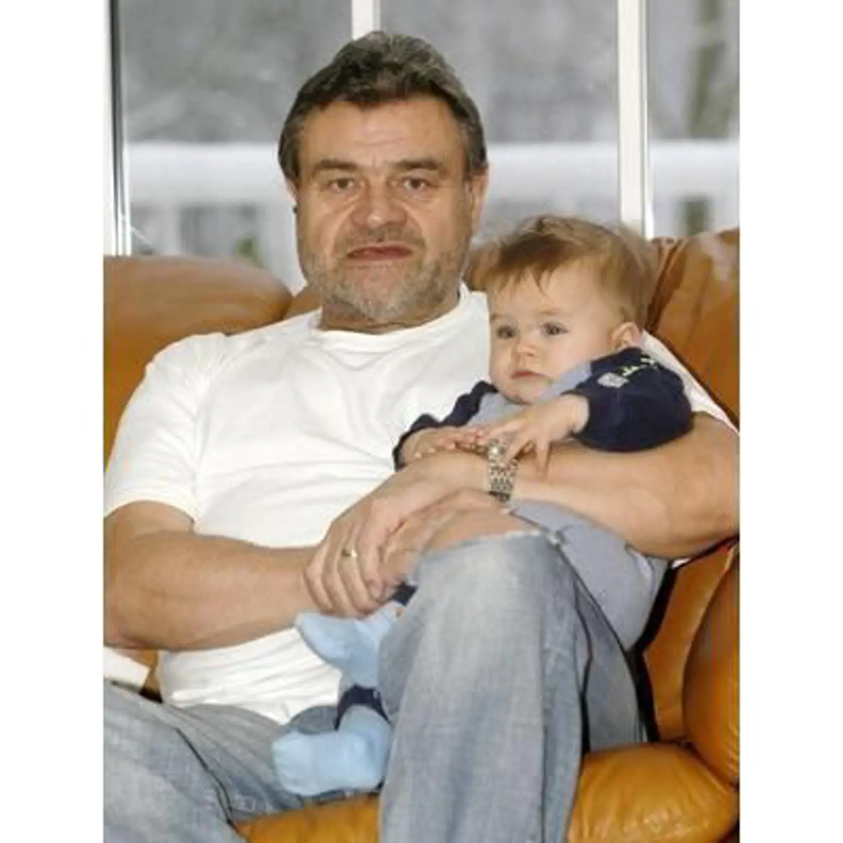 Karel Svoboda s ročným synom Jakubom.