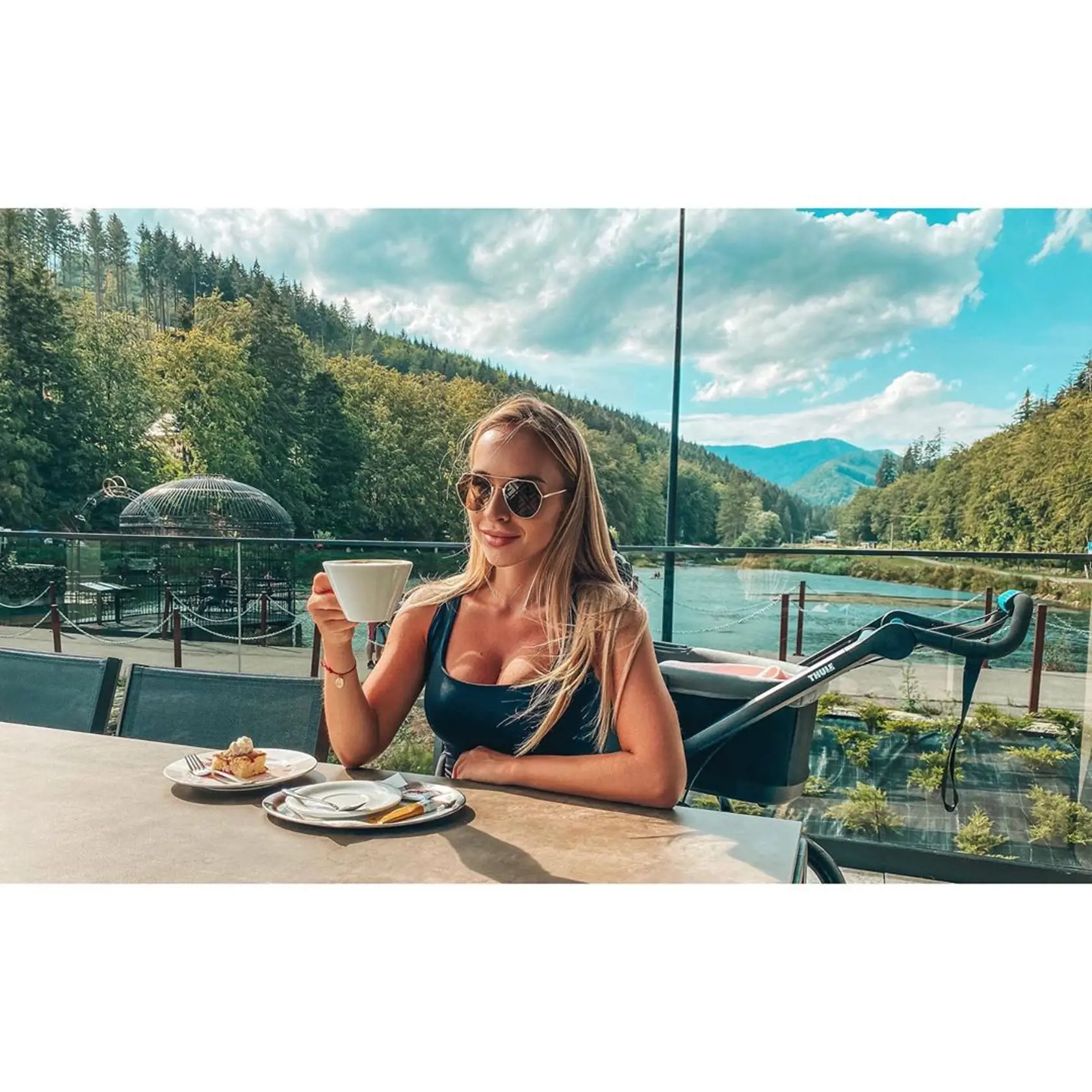 Lucia Mokráňová obľubuje výstrihy.
