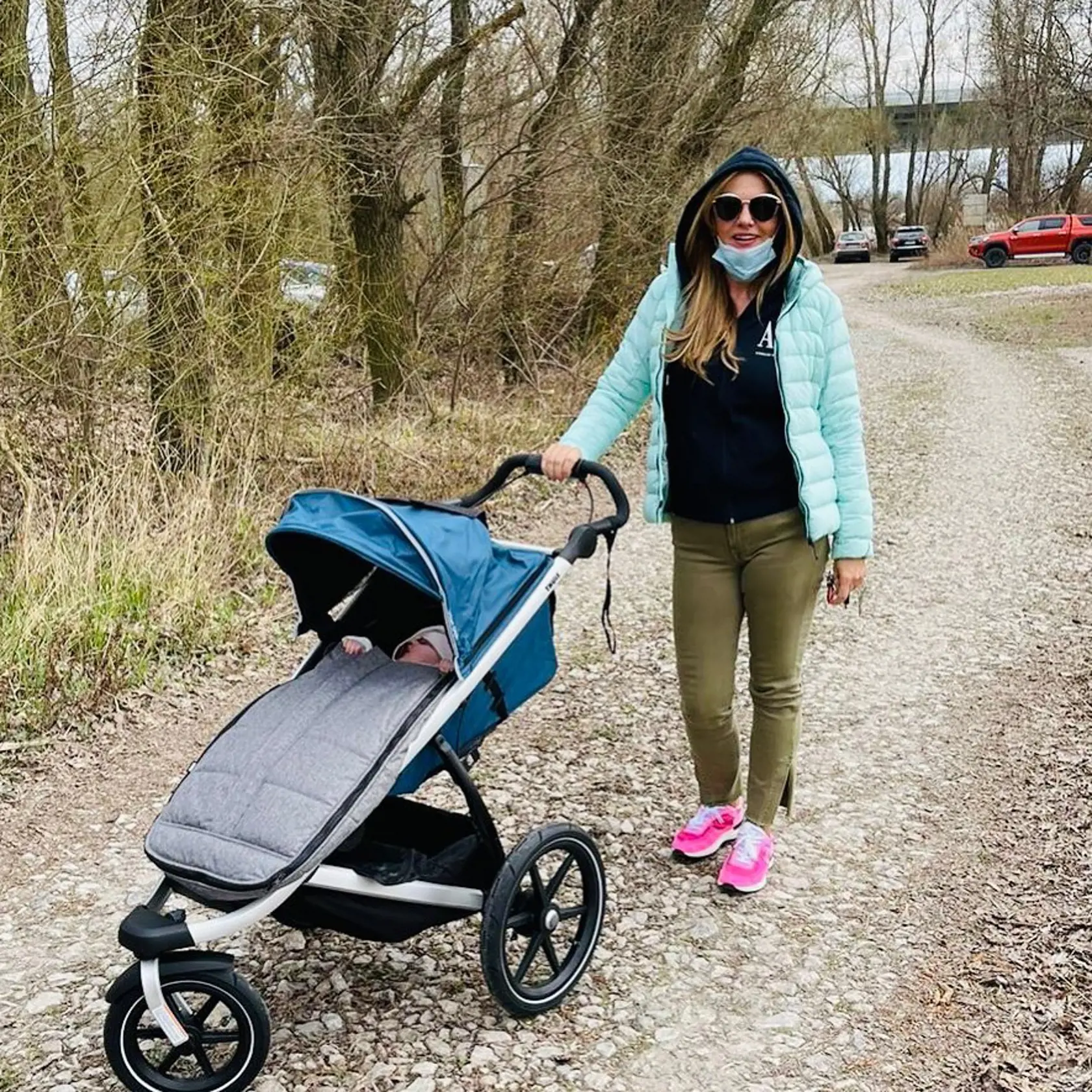 Monika Beňová vymenila kočík a skvelo sa k nemu zladila