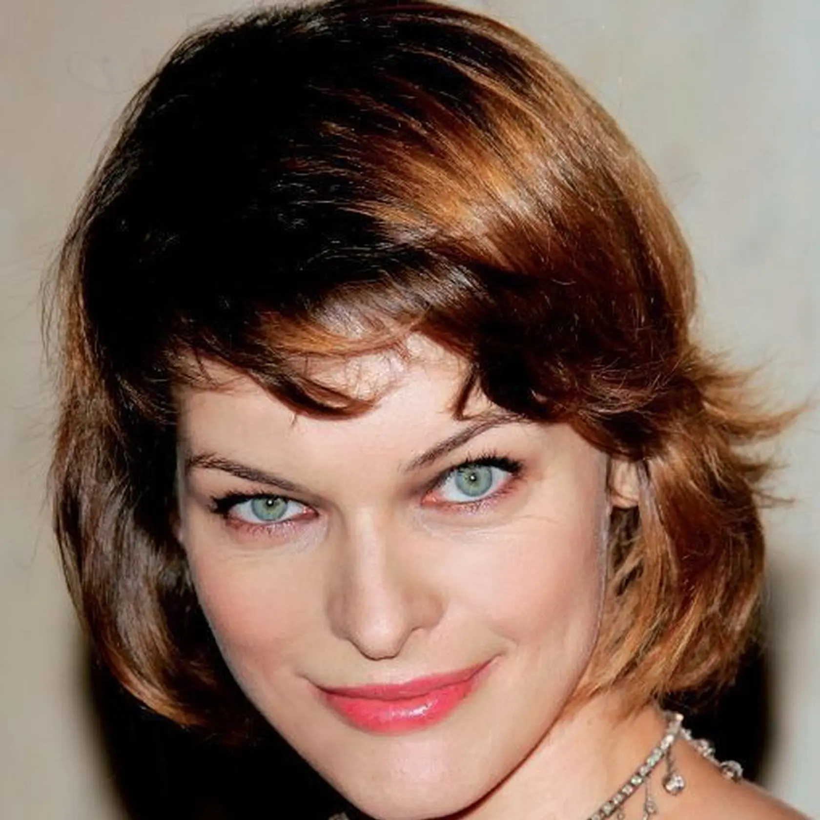 Mila Jovovich si zahrala aj na Slovensku.
