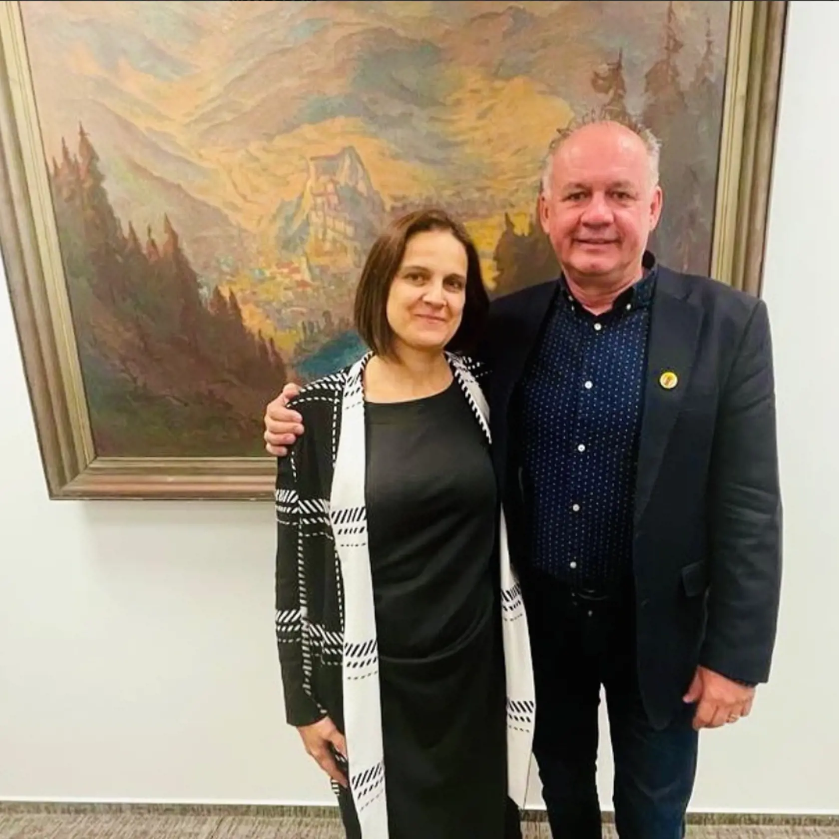 Mária Kolíková a Andrej Kiska, ktorý ju prišiel navštíviť na ministerstvo spravodlivosti.