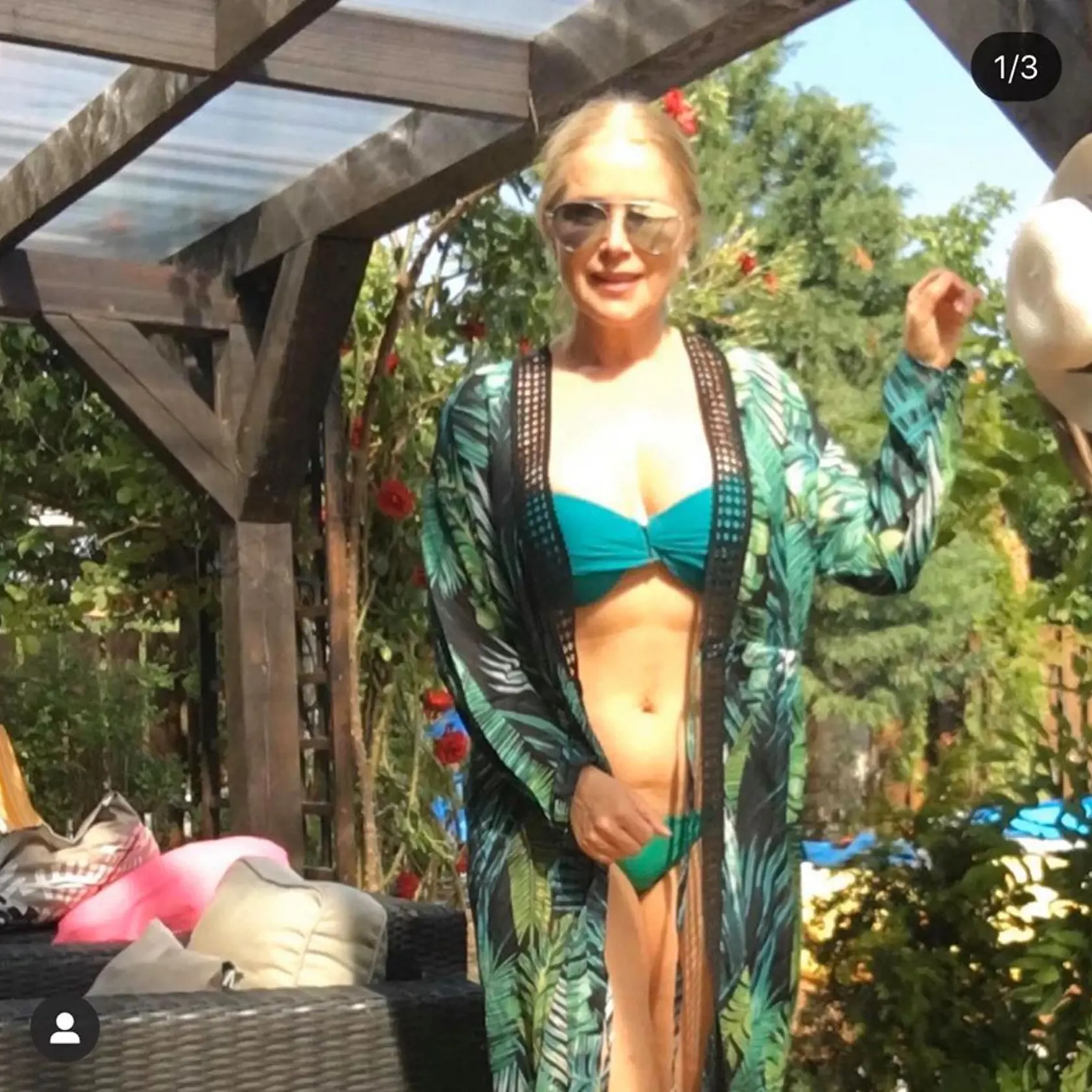 Zuzana Vačková a jej štýlový bazén. Postavičkou v plavkách sa pravidelne veľmi rada pochváli.