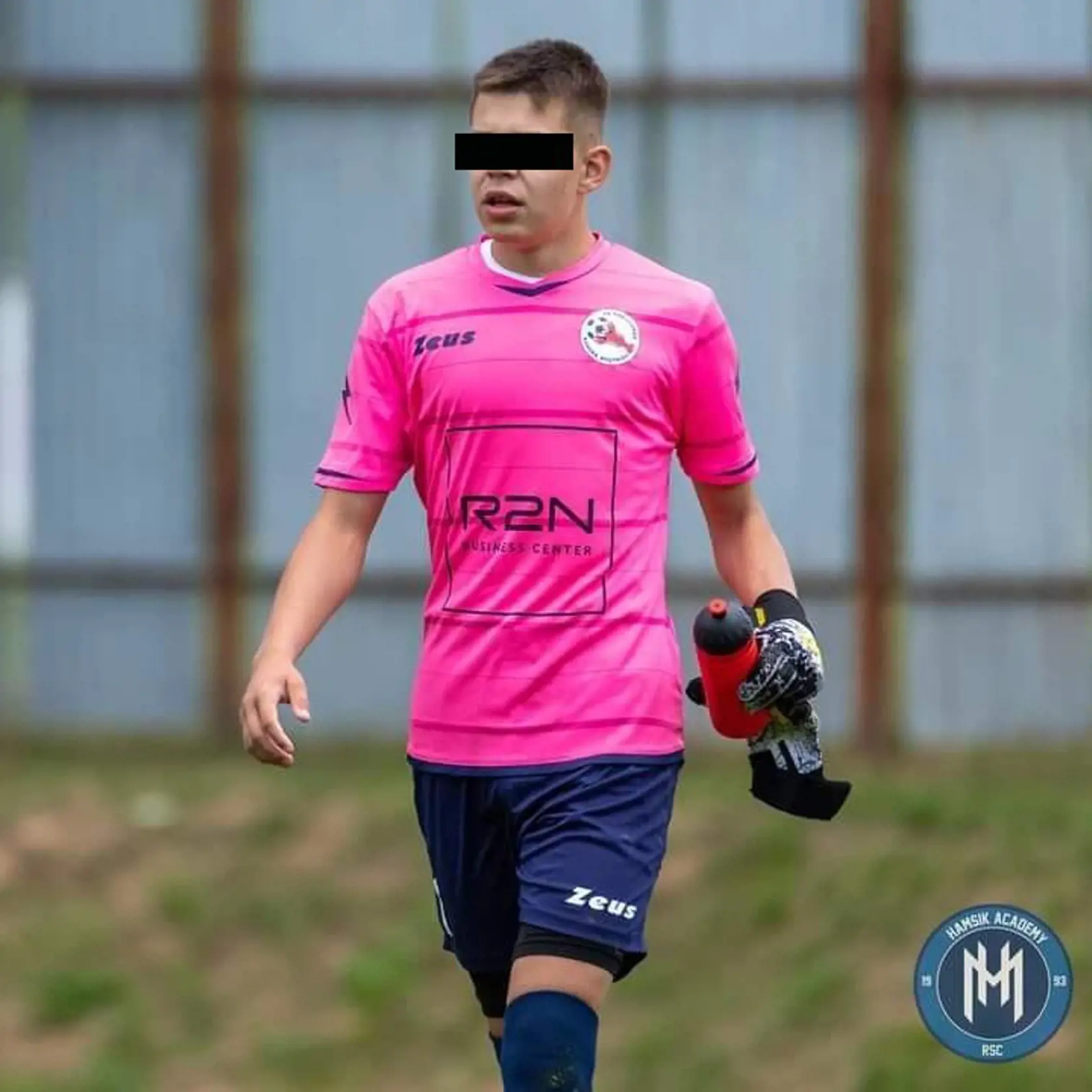Po Irine zostal 17-ročný syn Markus.