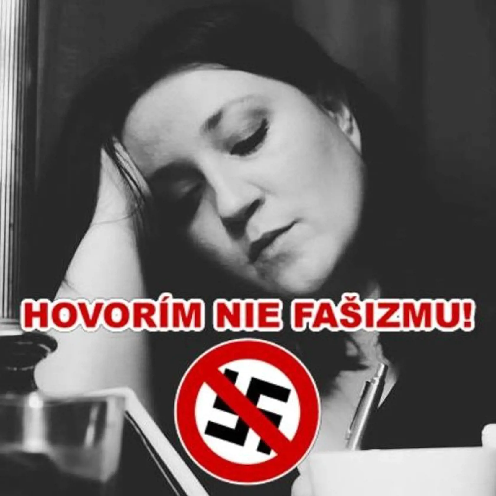 Koščová reagovala touto profilovou fotkou.