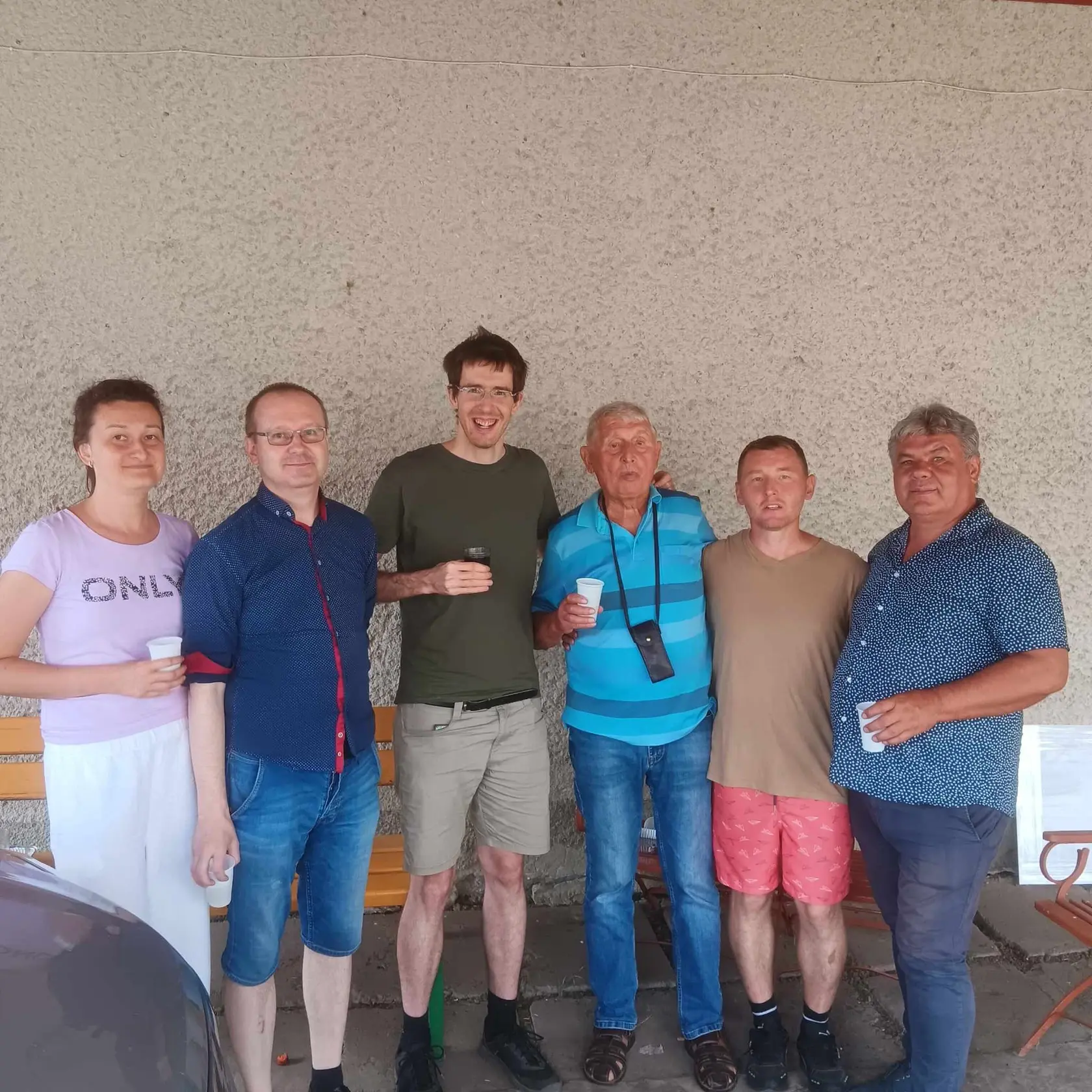 Jeho záujem o minerály však postupne rástol, a preto sa sa rozhodol vyskúšať aj to, čo predtým považoval za neznáme. „Povedal som si, prečo nie? Skúsim to. A odvtedy som roky trávil v kameňolome. Dá sa povedať, že som to aj tak trochu ‘vyštudoval’.“
