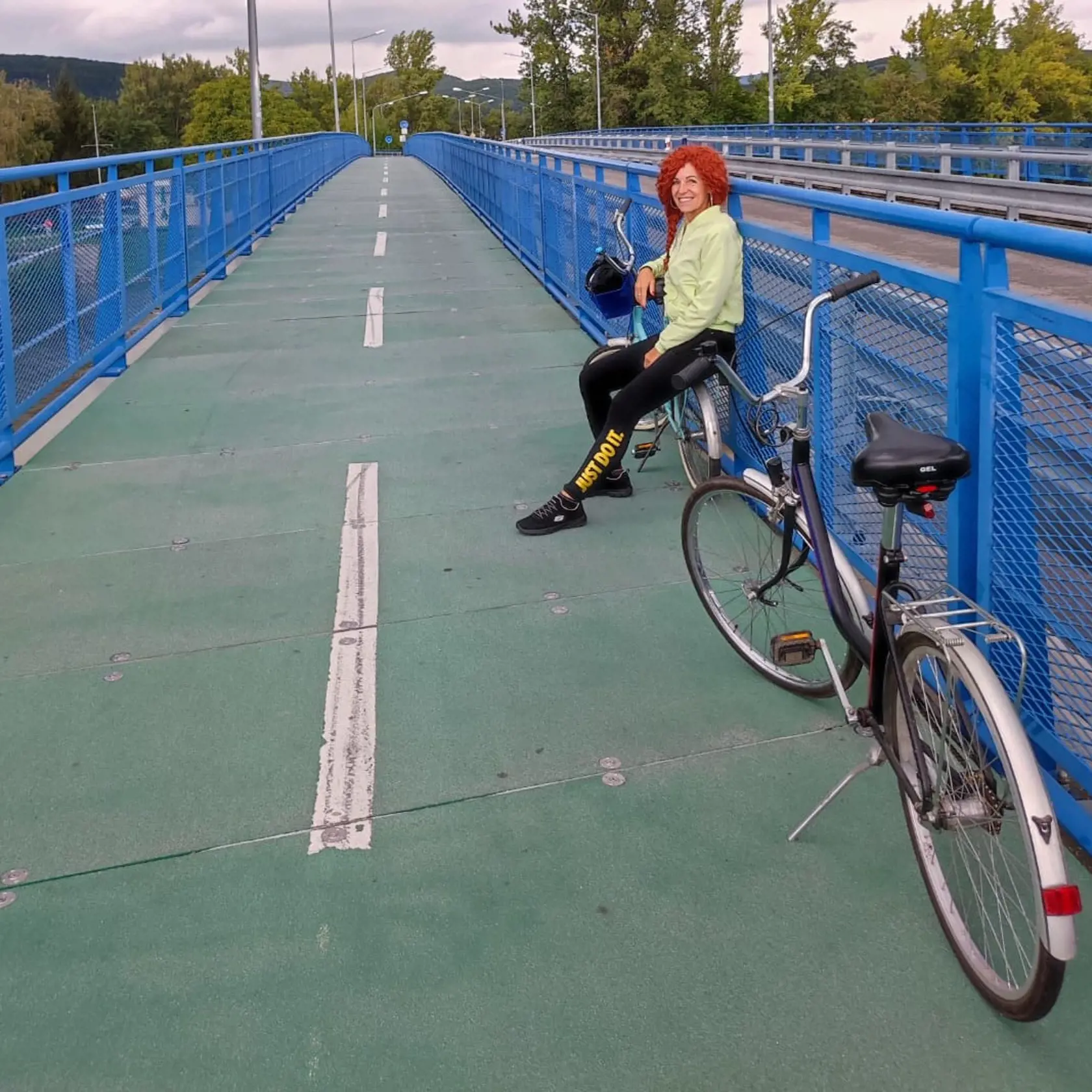 Z týchto dvoch bicyklov zmizol len ten Ľubkin.
