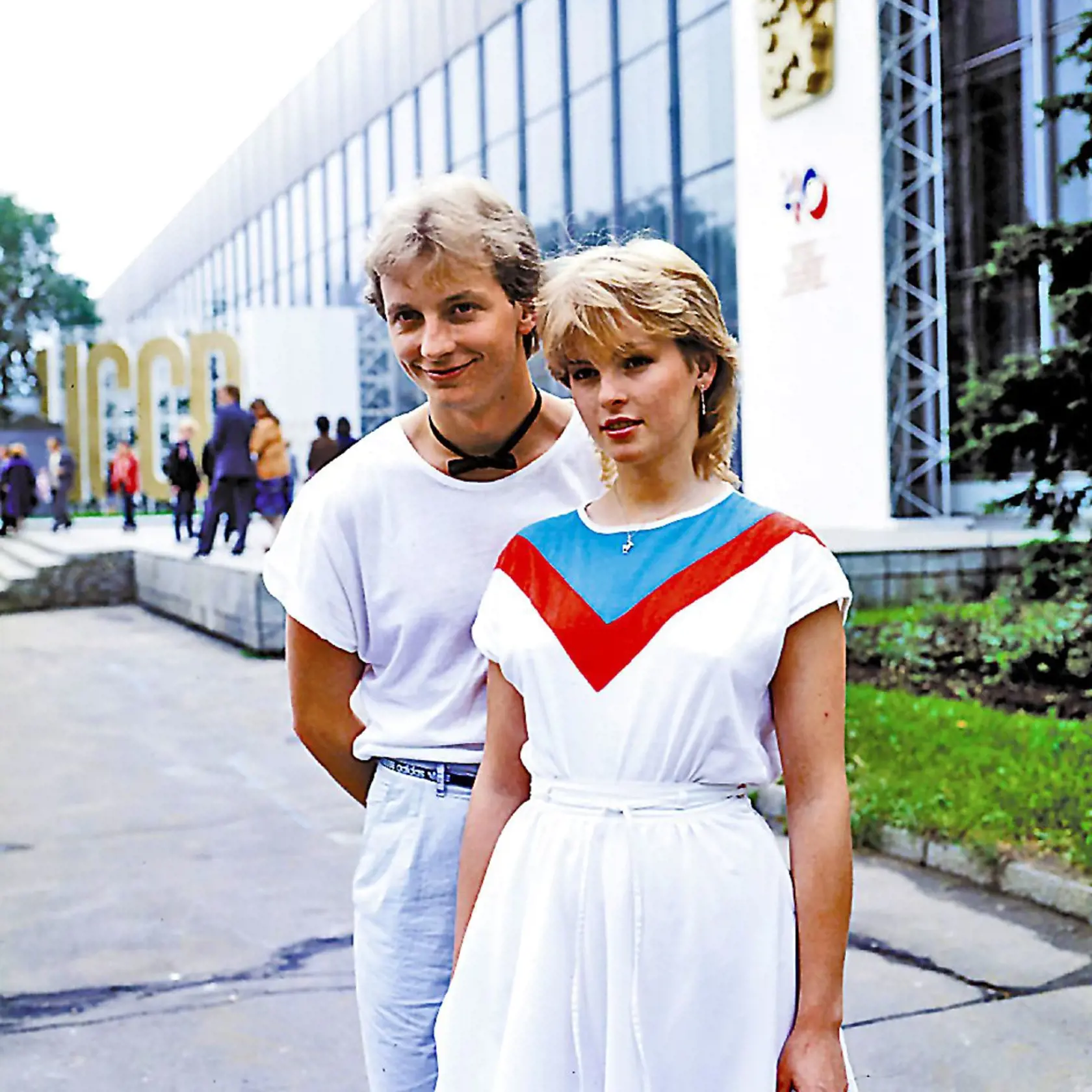 1984: Sepéši a Bartošová sa mali dať dokopy počas nakrúcania dueta Knoflíky lásky.
