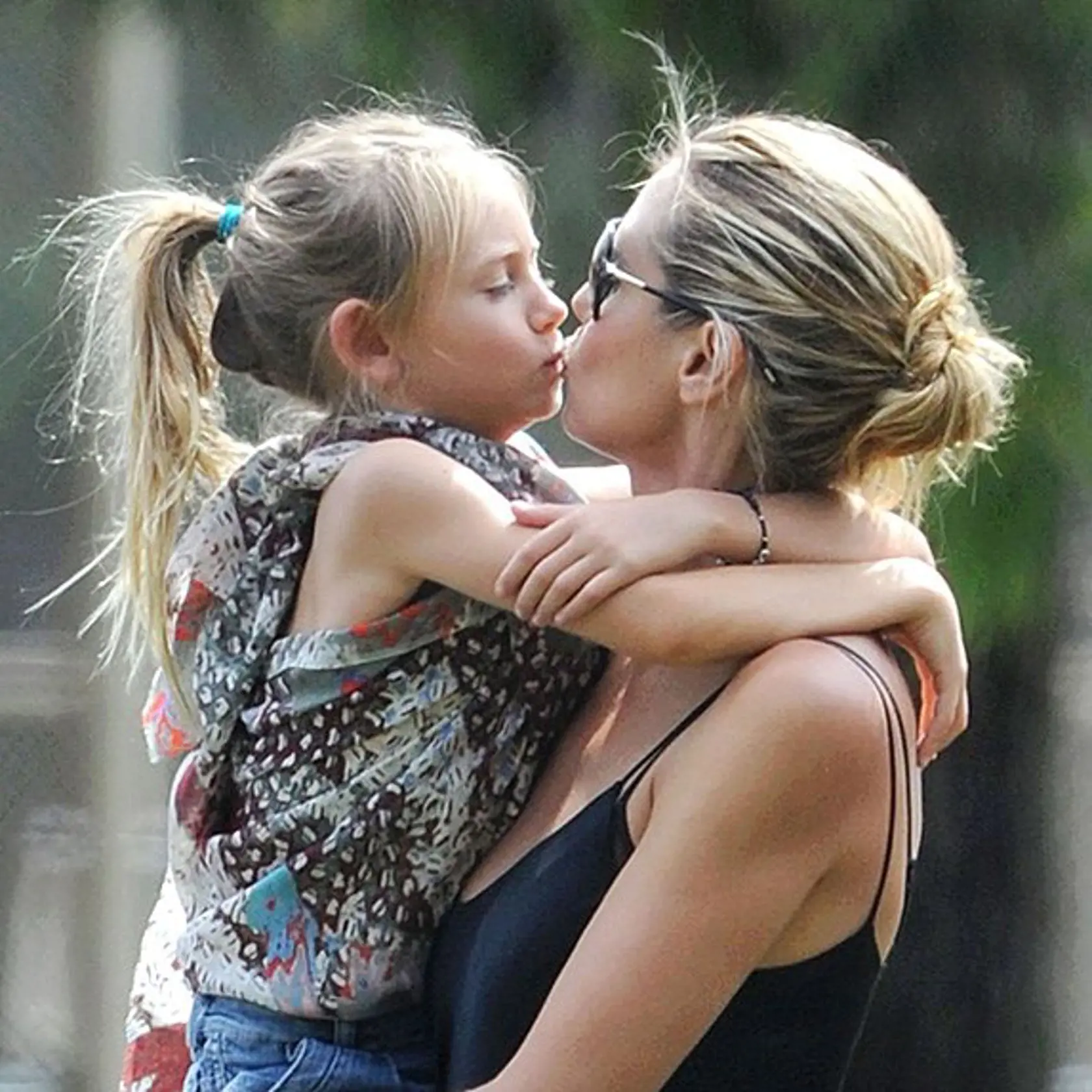 Heidi Klum sa nestráni bozkov so žiadnym zo svojich detí.