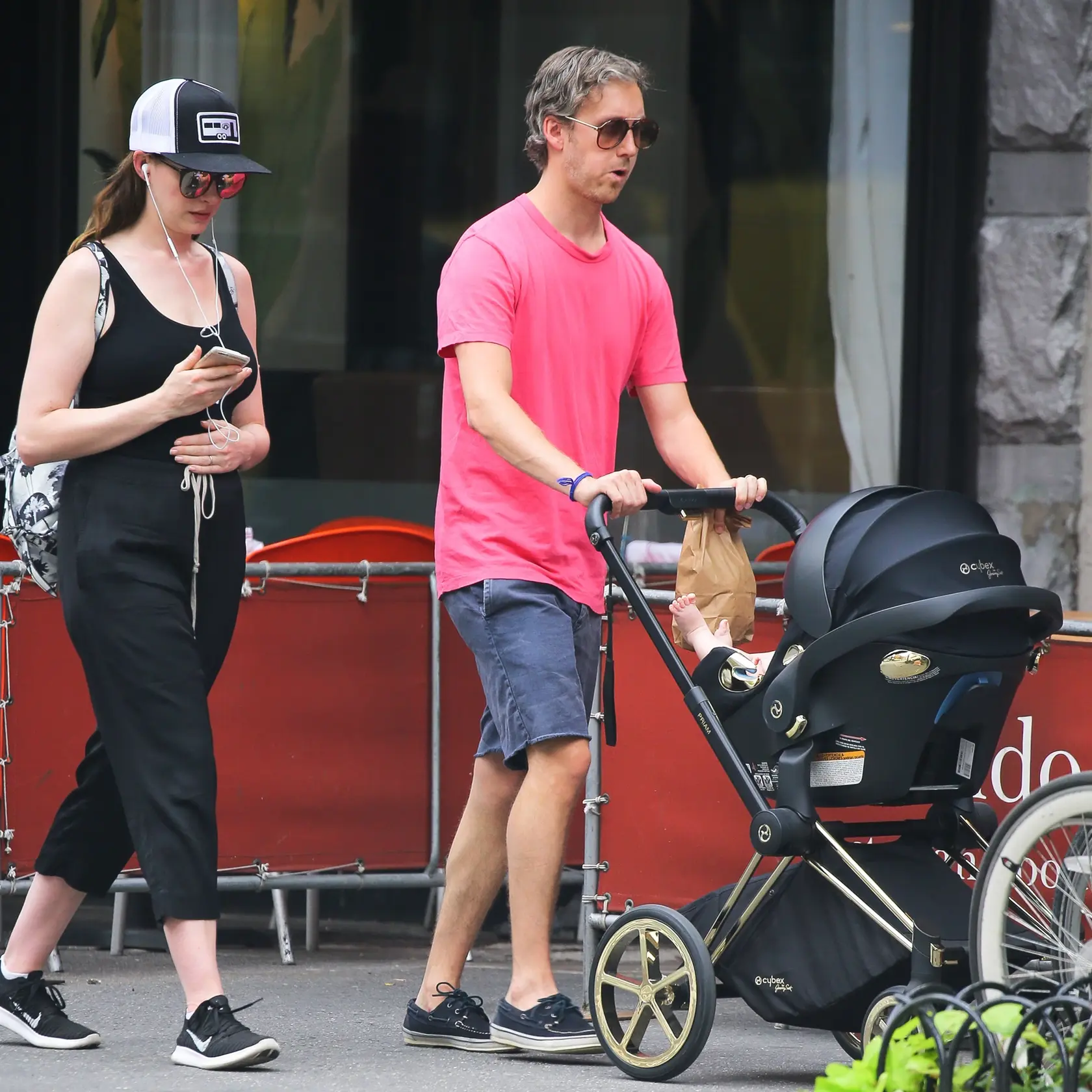 Anne Hathaway s rodinou 