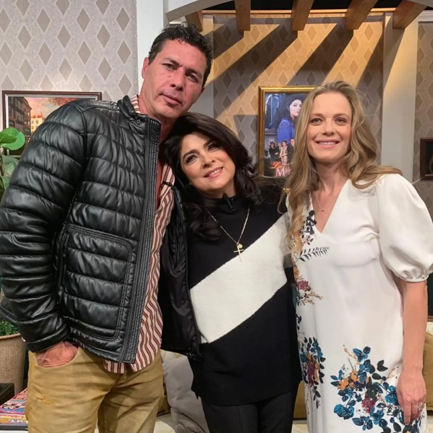 Victoria Ruffo v strede