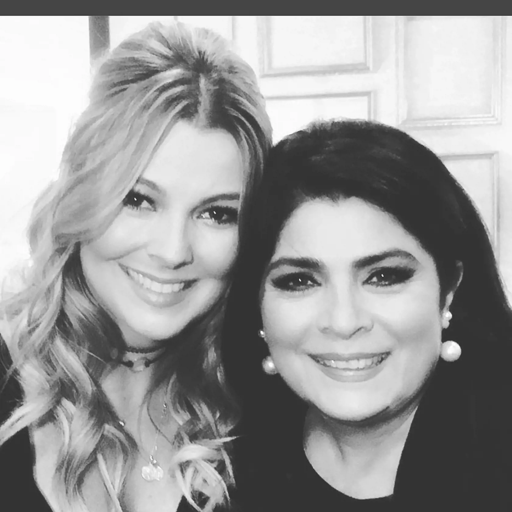 Victoria Ruffo (vpravo) je stále krásna.