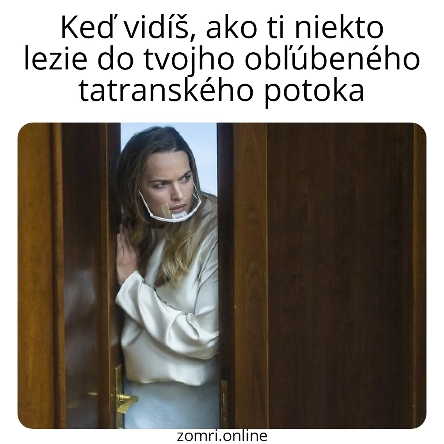 Tabák si vyslúžila kopec posmeškov za svoje kúpanie v potoku.