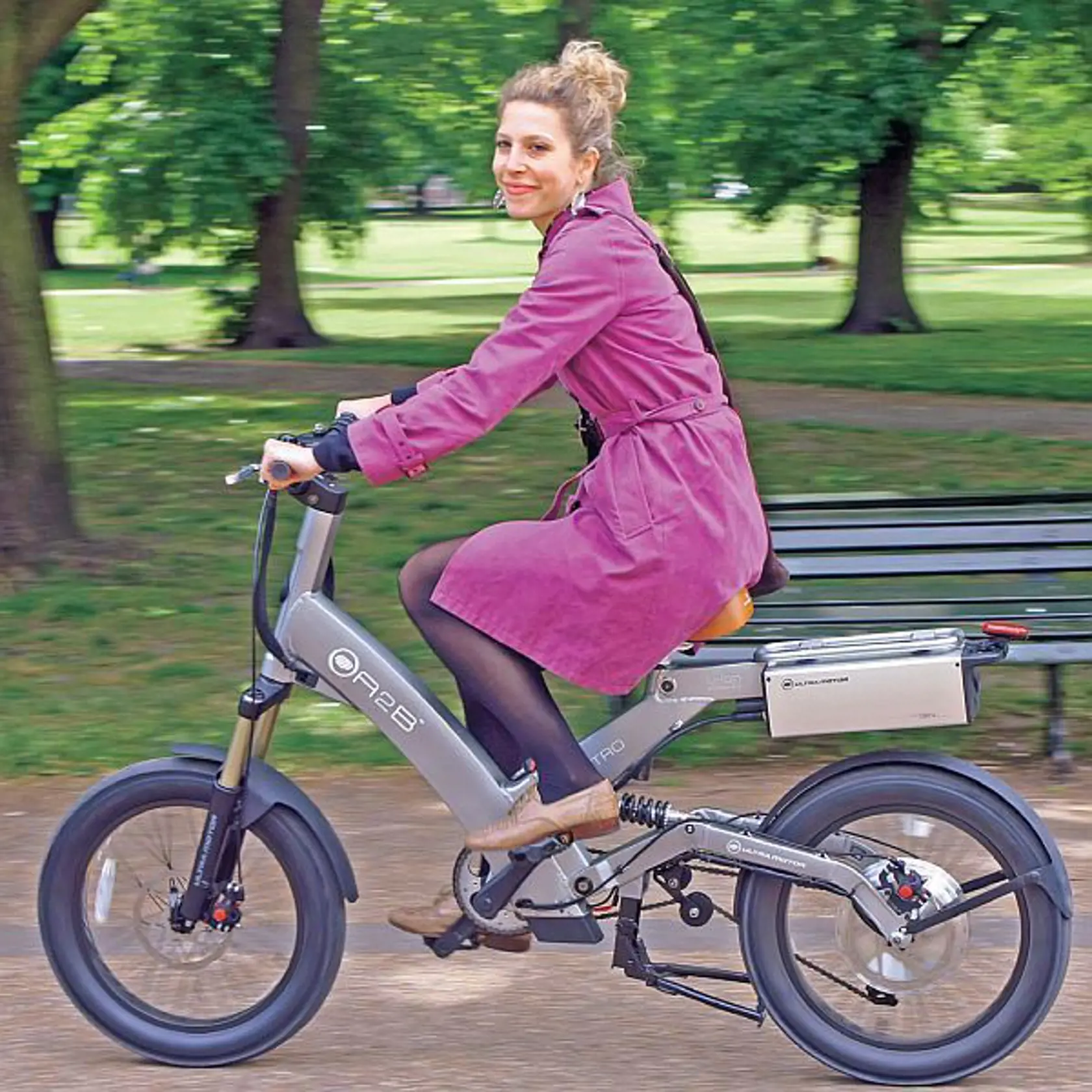 Elektrobicykel môže byť dobrým pomocníkom, no jazdiť na ňom treba obzvlášť opatrne.(Ilustračné foto!