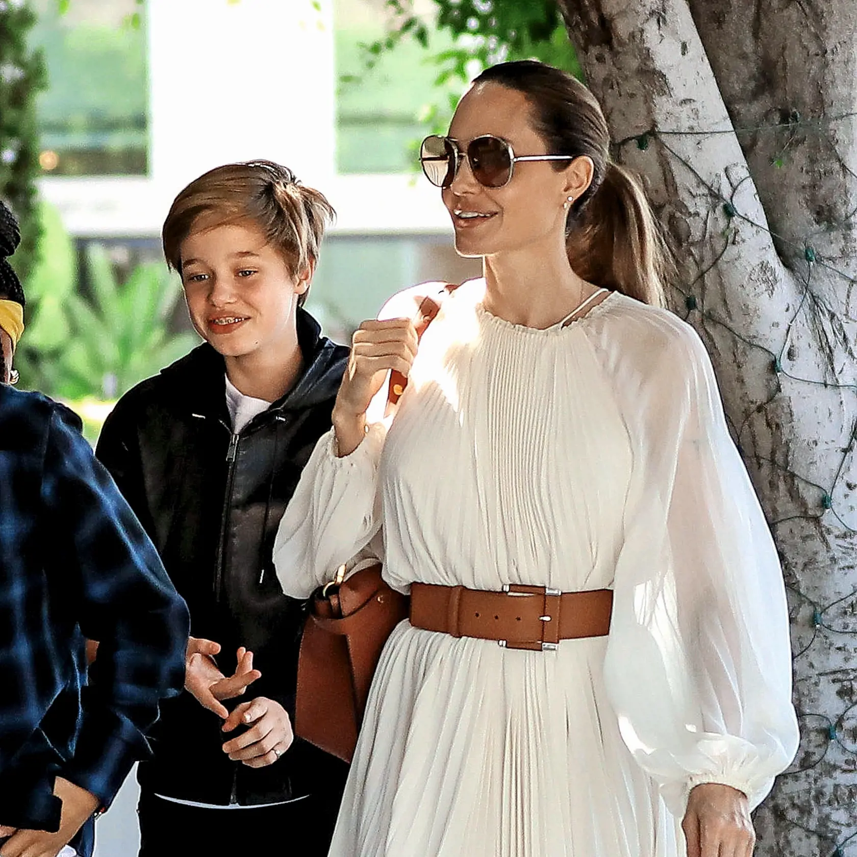 Narodila sa ako Shiloh, no je to John: Herečka Angelina Joliová s dcérou Shiloh, ktorá sa nestotožňuje so svojím biologickým rodom.