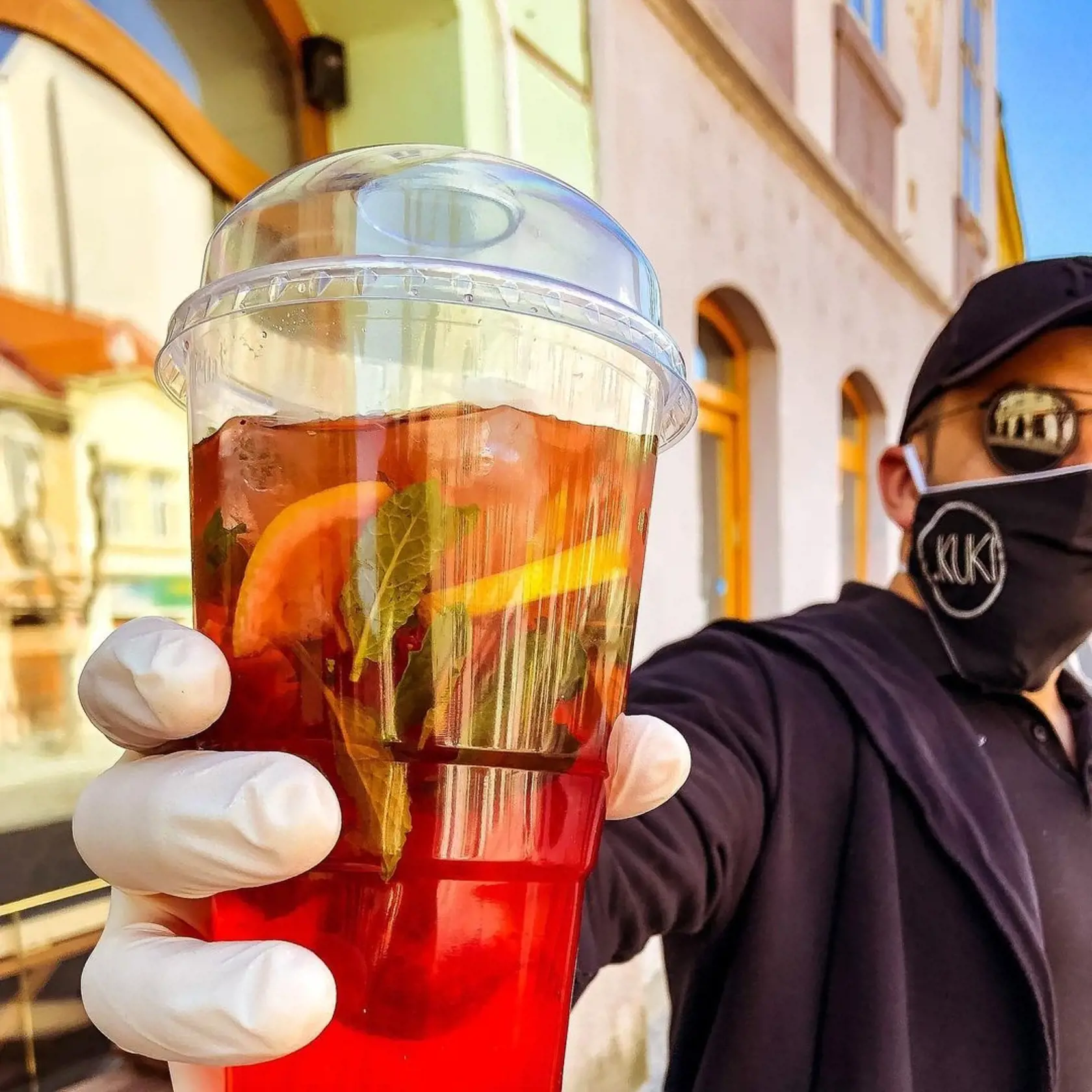 Investovať museli aj do nových obalov určených na výdaj nápojov a jedla.
