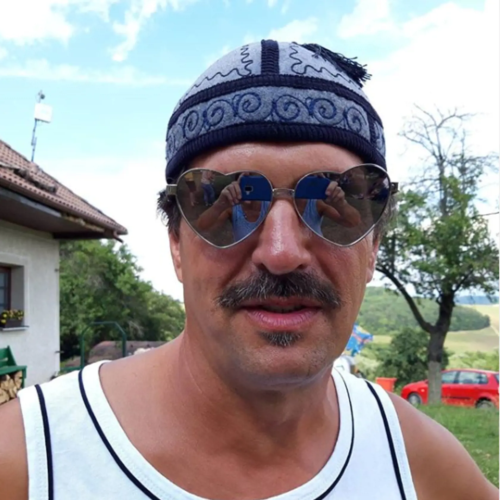 Bagar je už neodmysliteľnou súčasťou Farmy.