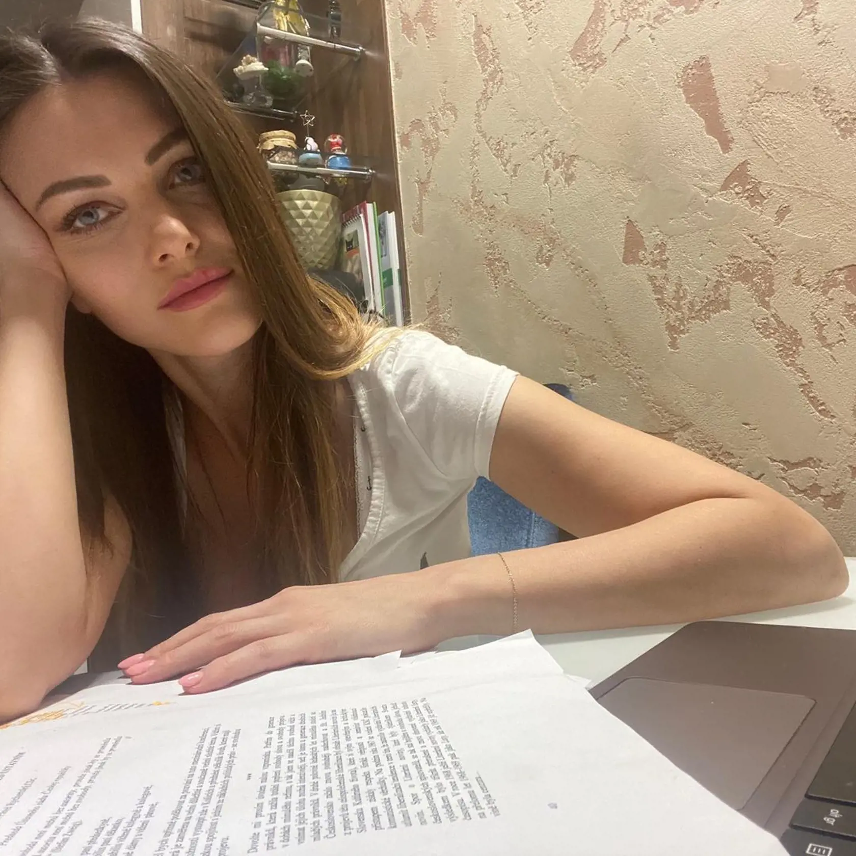 U Martiny za jedálenským stolom