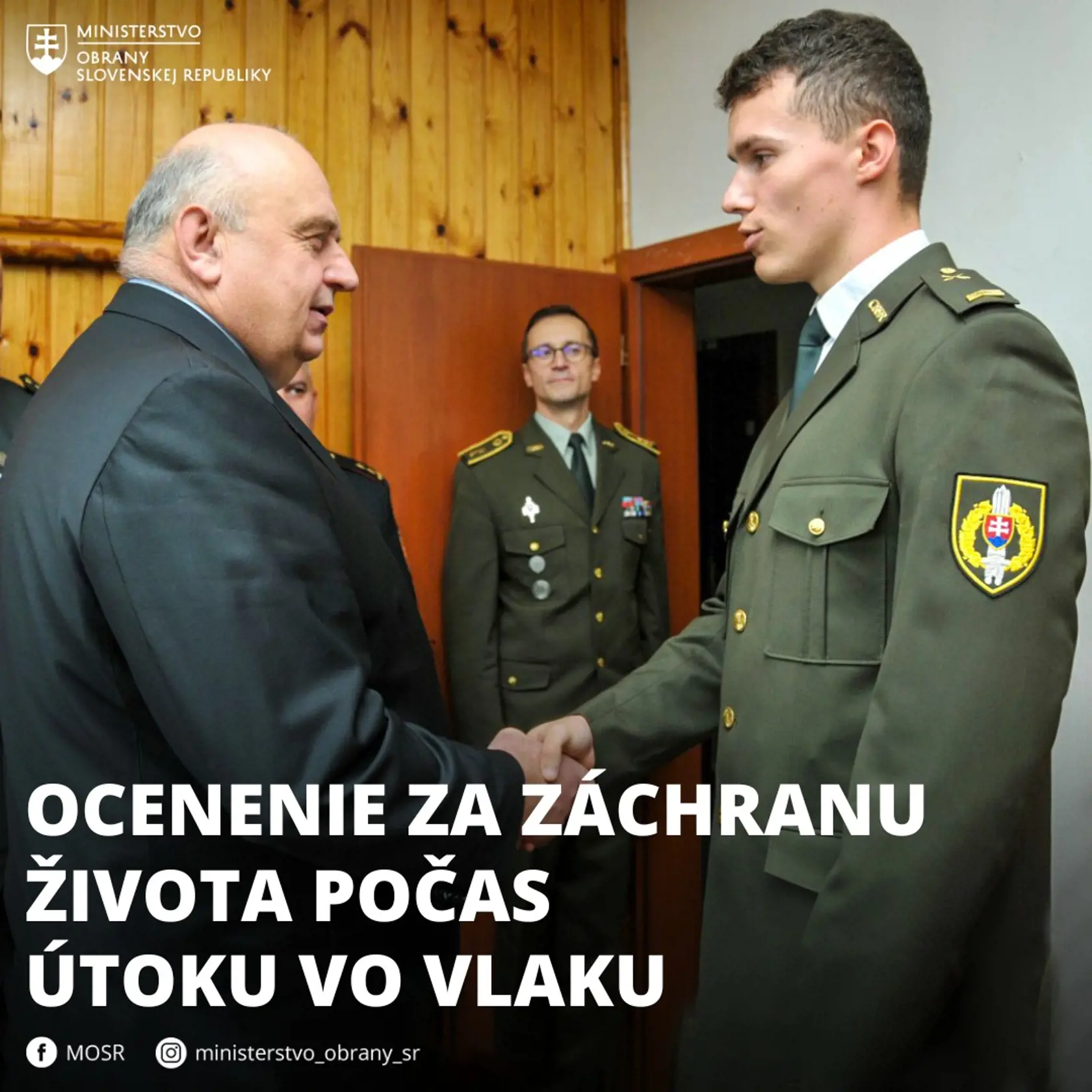 Facebooková stránka rezortu obrany predstavuje vojaka, ktorý zachránil život počas útoku vo vlaku.