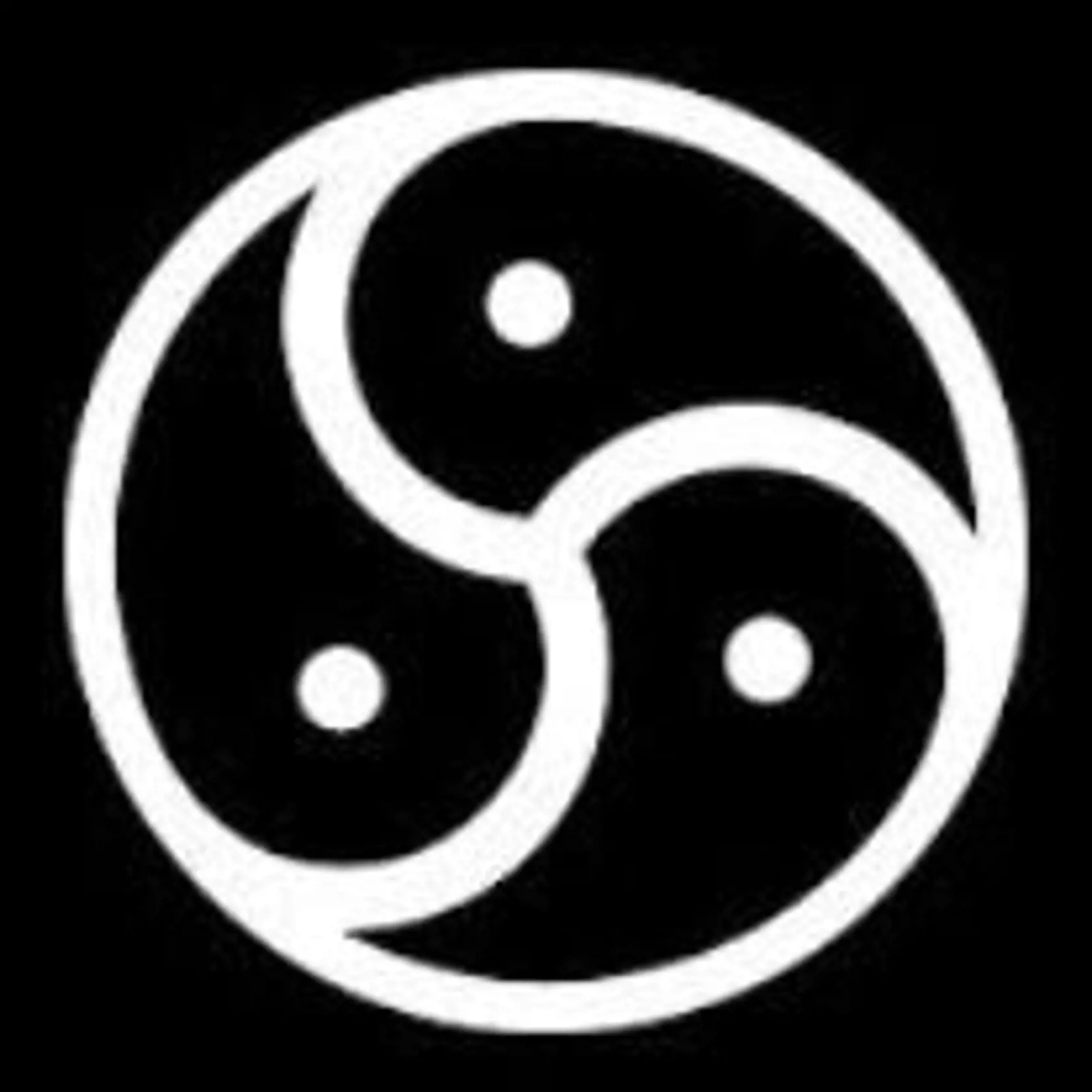 BDSM má vo svete aj svoj vlastný symbol, vďaka ktorému sa jeho priaznivci vedia spoznať.