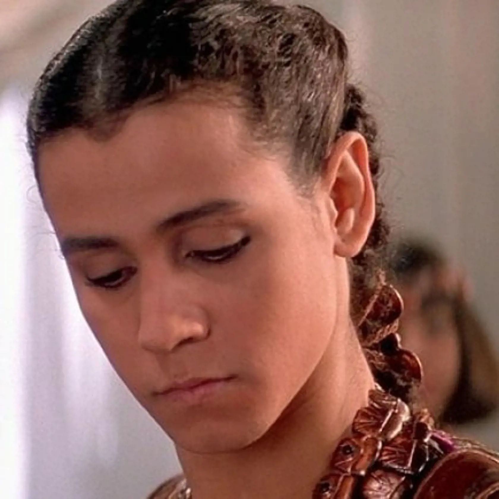 Jaye Davidson vo filme Hviezdna brána