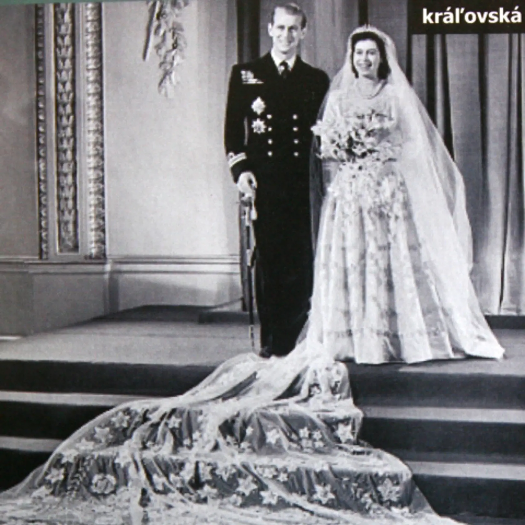 ROK 1947:
Kráľovná Alžbeta II.
mala na sebe niekoľko
metrov dlhý svadobný
závoj. Vytvorili
ho šikovné ruky
hodrušských
čipkárok, medzi
nimi aj Evy Trenčanovej.