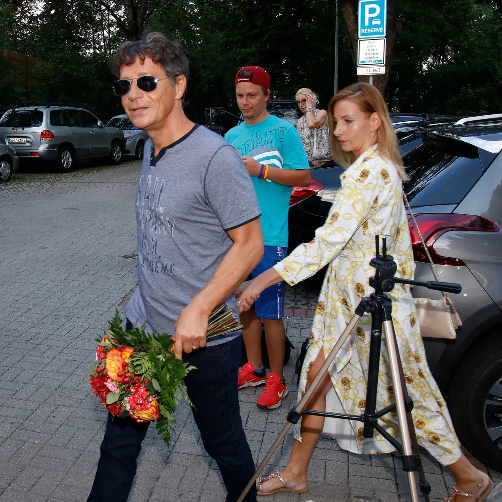 Pavel Kříž s manželkou Jolanu Kijonkovou, riaditeľkou domova pre seniorov.