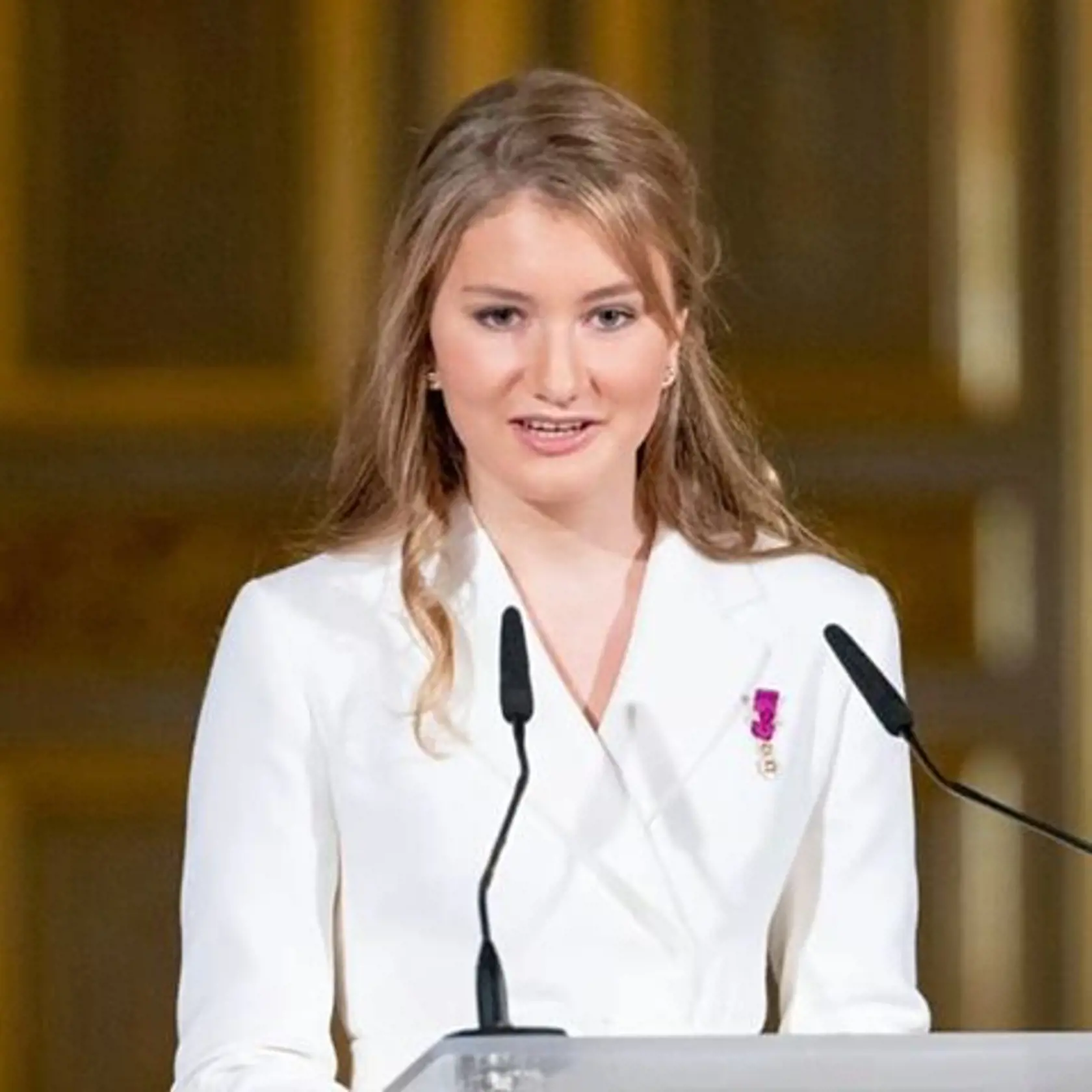 Britskej vojvodkyni Kate, ktorá si svojim šarmom a štýlom podmanila svet rastie v susednej krajine poriadna konkurenia.