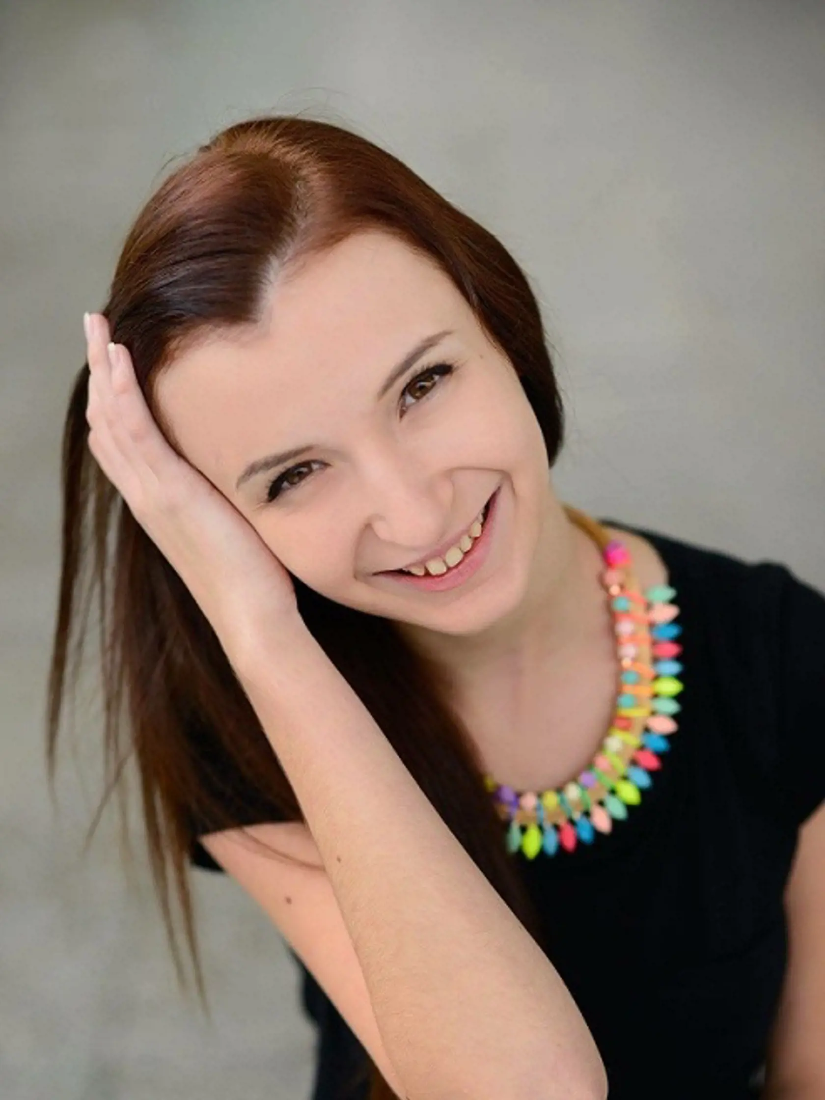 Simona bola vynikajúca študentka. Jej smrť sa výrazne dotkla aj jej spolužiakov i vedenia fakulty.