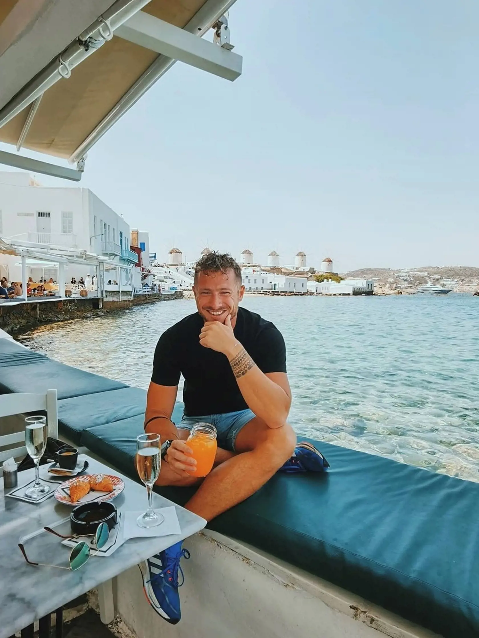 Milan Bardún, ktorý stojí za úspešným blogom Bez mapy, si tiež zamiloval Mykonos.