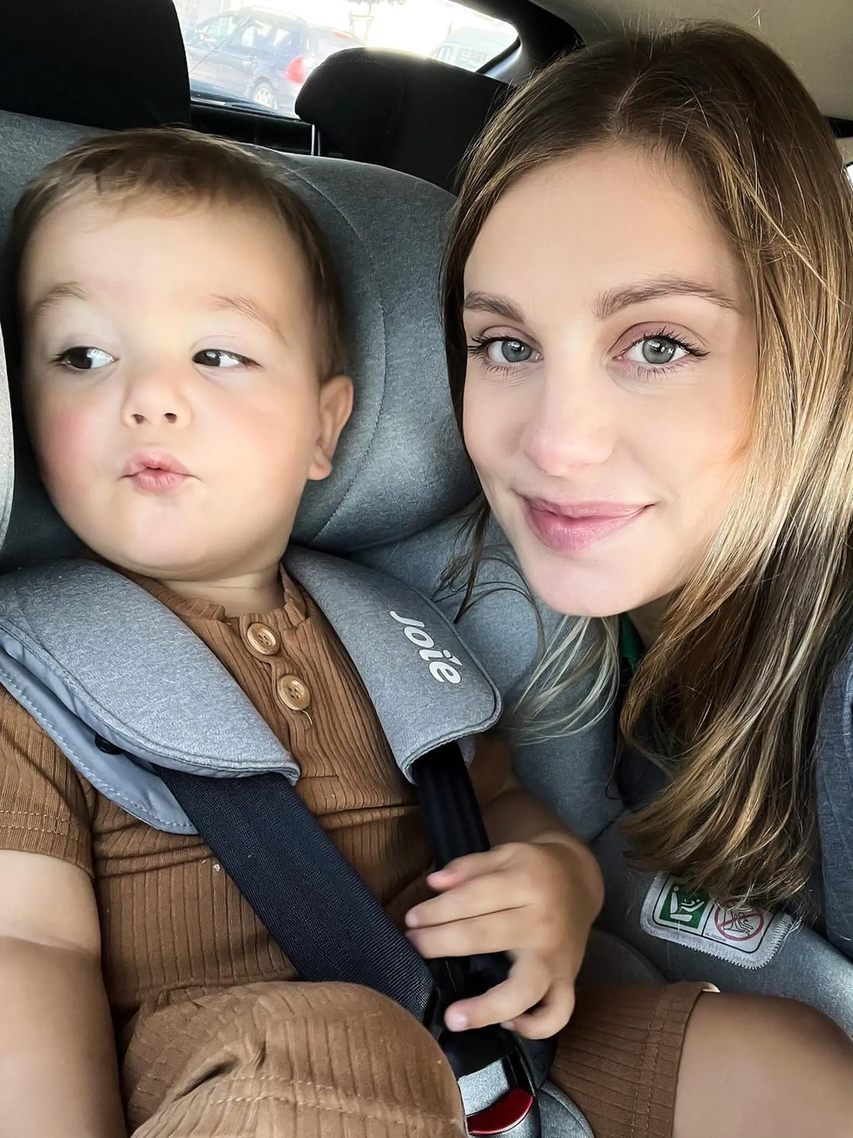 Dominika Stará so synčekom Miškom