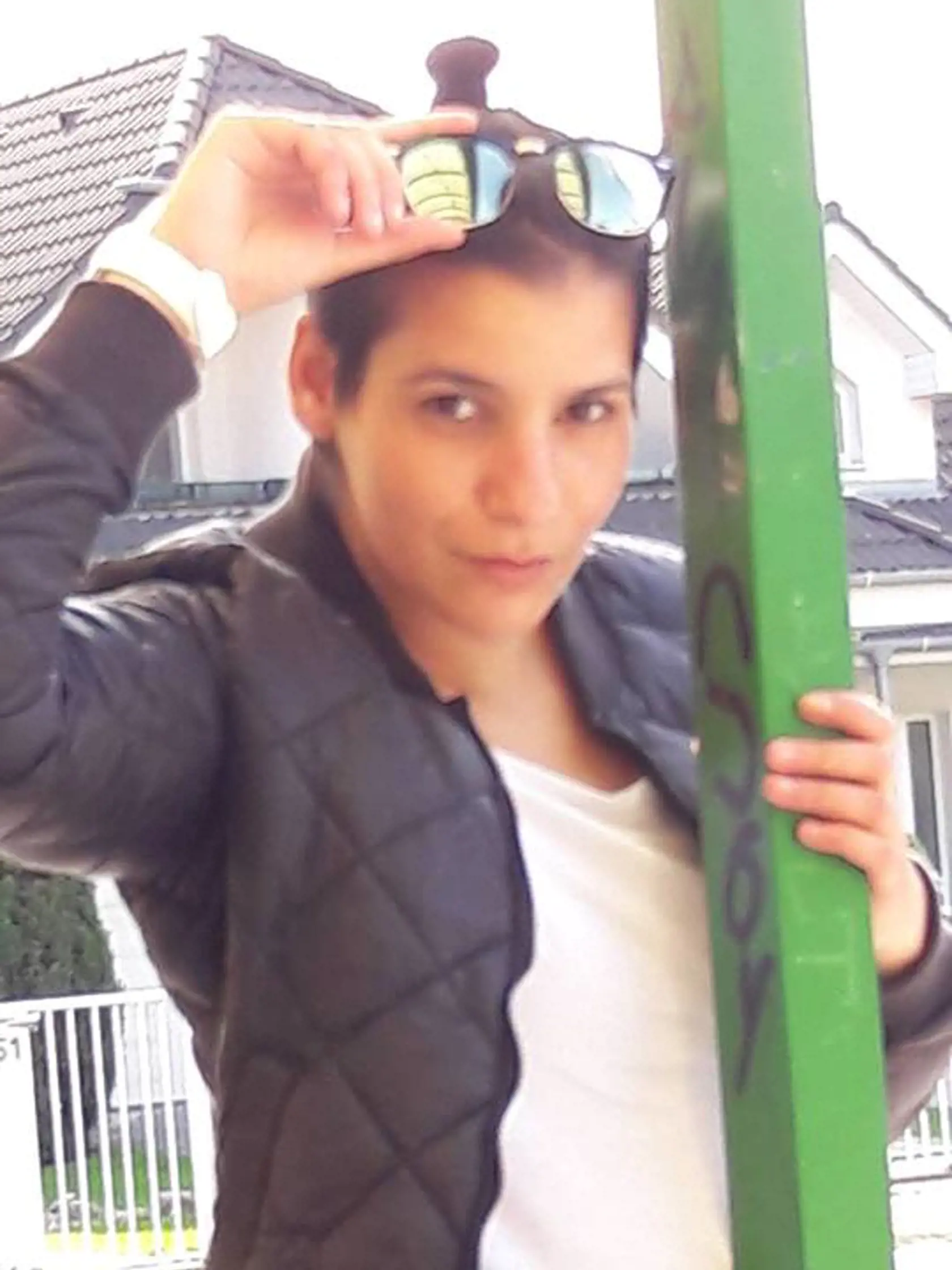 Speváčka na jednej z novších fotografii.