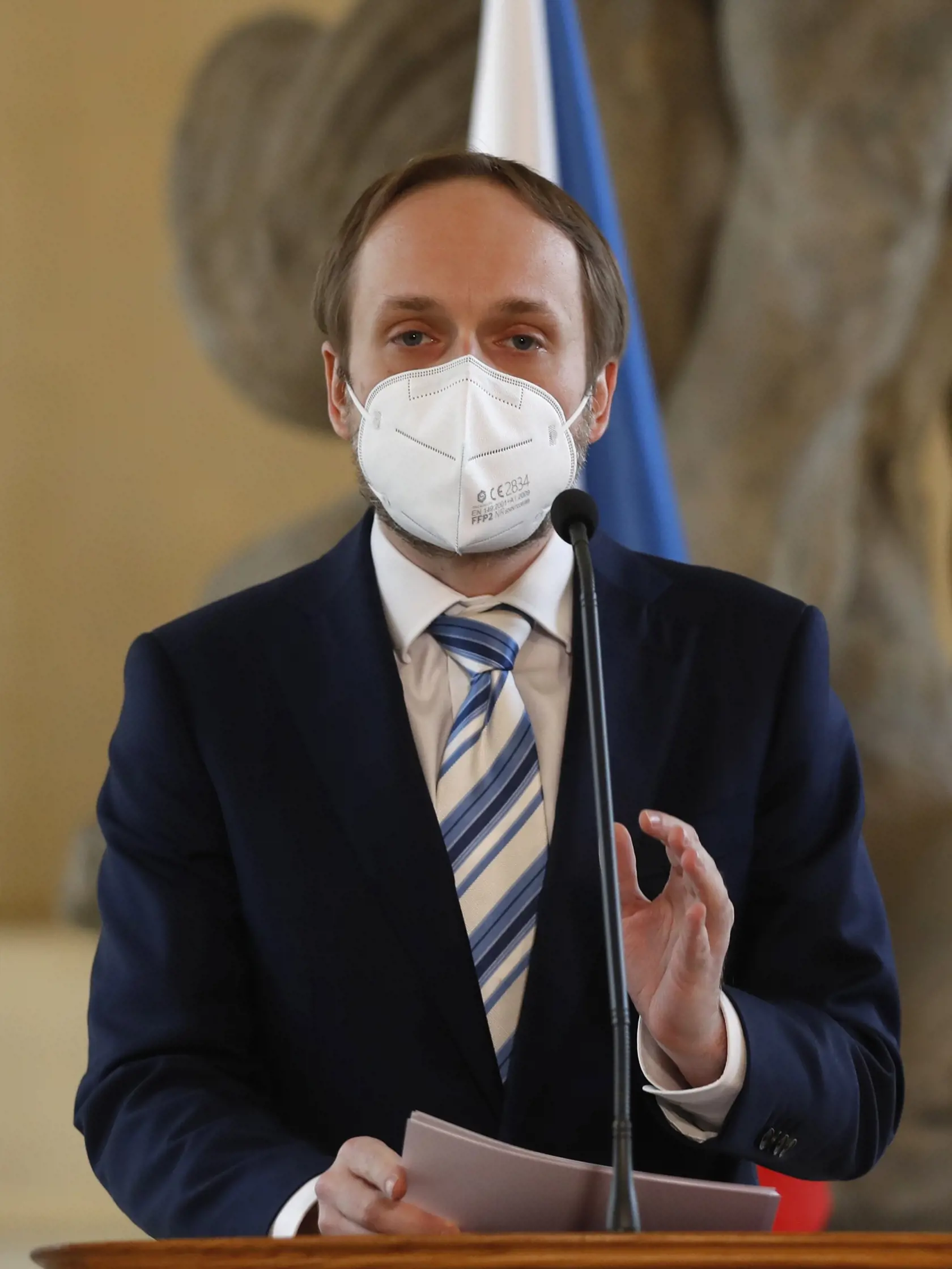 Na snímke novovymenovaný český minister zahraničných vecí Jakub Kulhánek počas tlačovej konferencie v Černínskom paláci v Prahe v Českej republike.