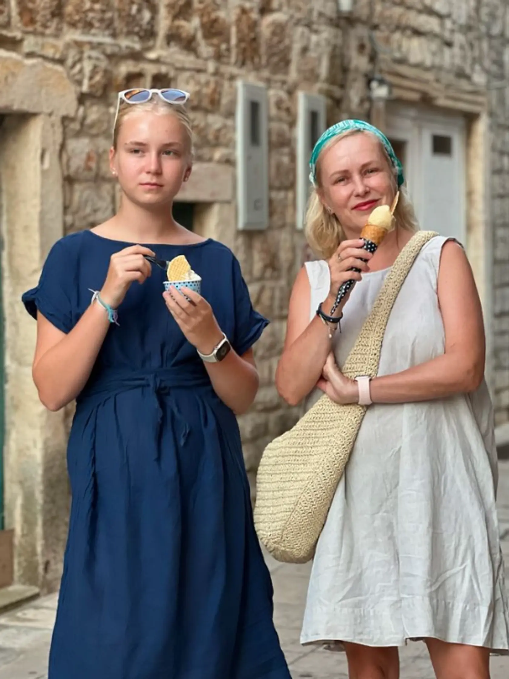 Čobejová s dcérou Táničkou. Vyrástla z nej veľká slečna.