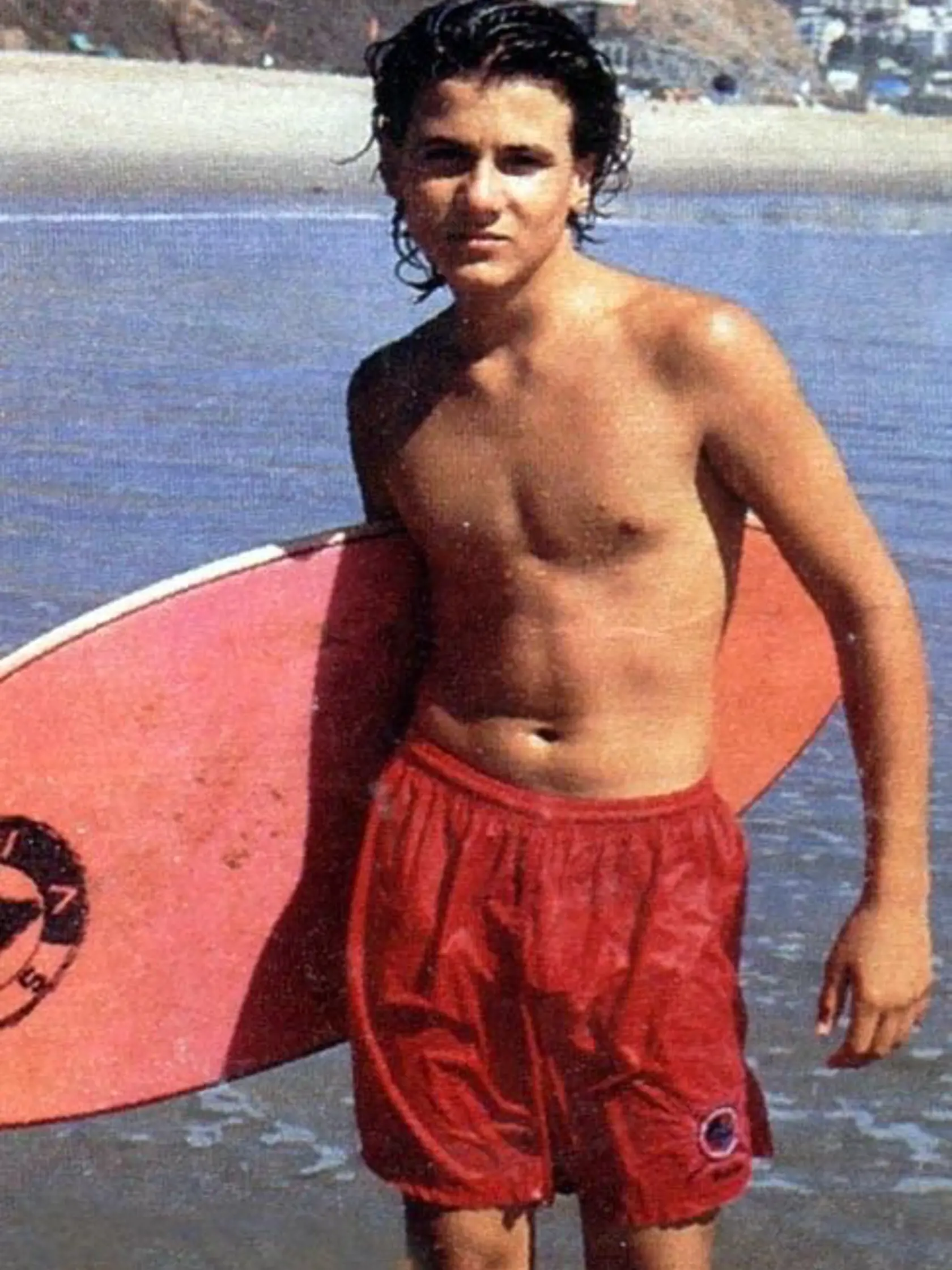 Mladý Hobie Buchannon je dnes fitness trénerom.