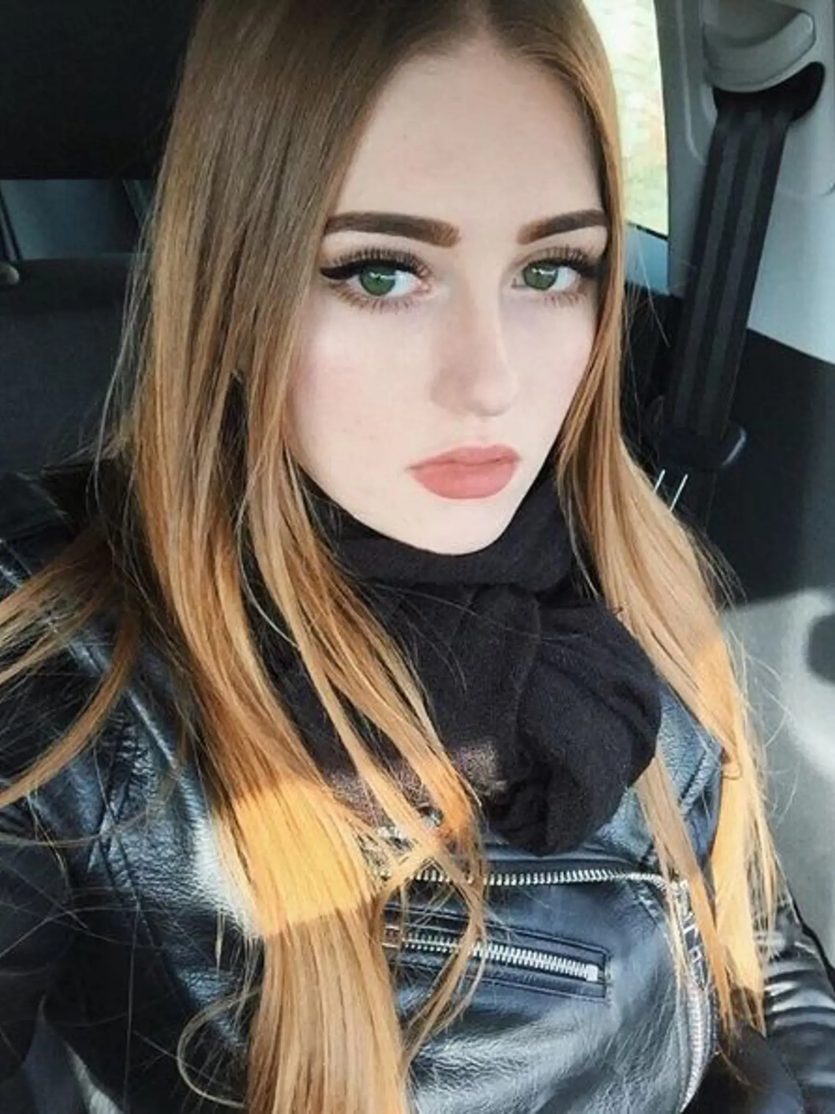 Julia má 23 rokov, tvár modelky a telo vzpierača.