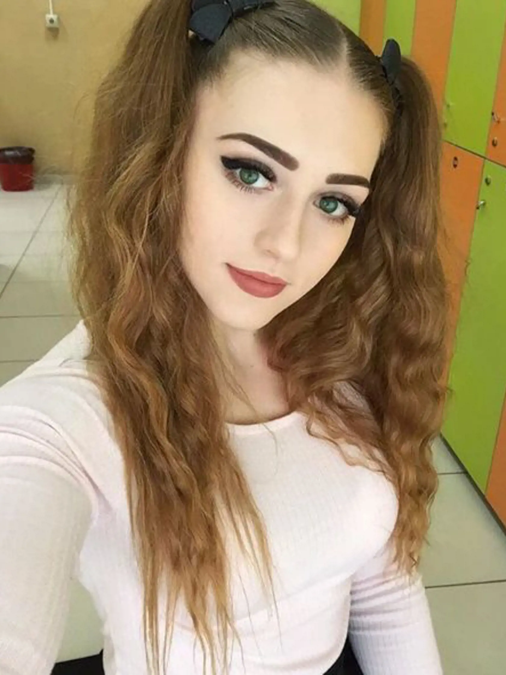 Julia má 23 rokov, tvár modelky a telo vzpierača.