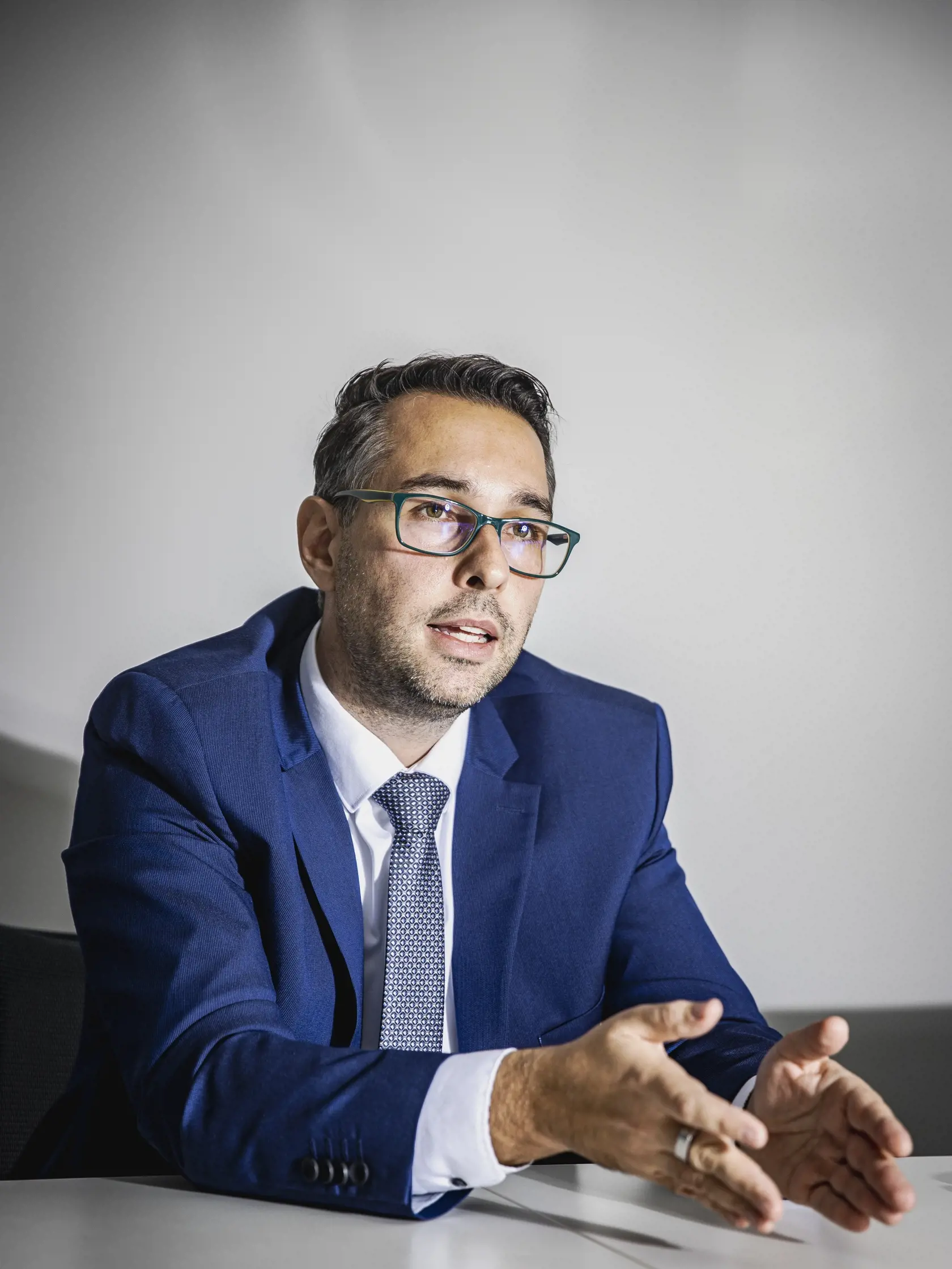 Peter Cmorej oznámil na svojom profile na sociálnych sieťach, že od začiatku nového roka už nie je členom SaS.