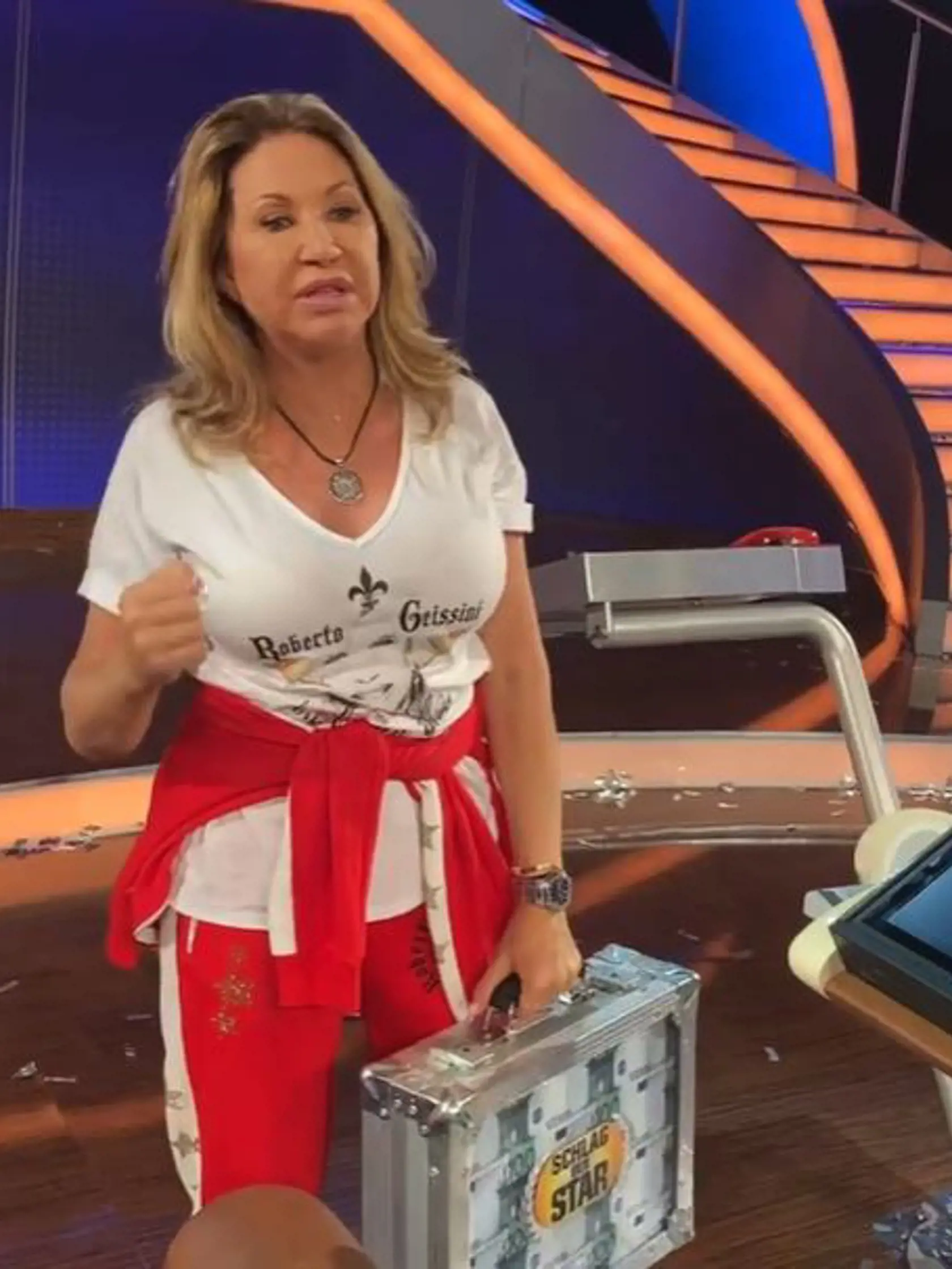 Carmen sa na obrazovke objavila v teplákovej súprave a v jednej z disciplín nerozoznala tuniaka ani kaviár.