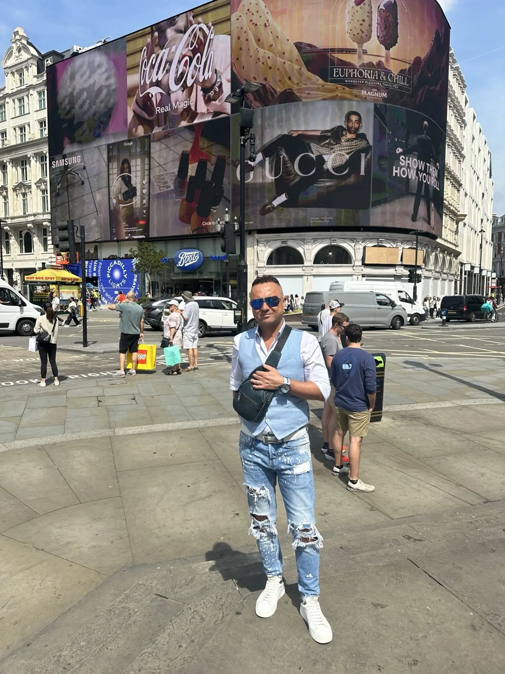 Richard Reday precestoval takmer celý svet, od Spojených štátov amerických, cez Rusko až po Veľkú Britániu. Má preto s čím porovnávať a vidí, ako sa svet za posledné roky zmenil.