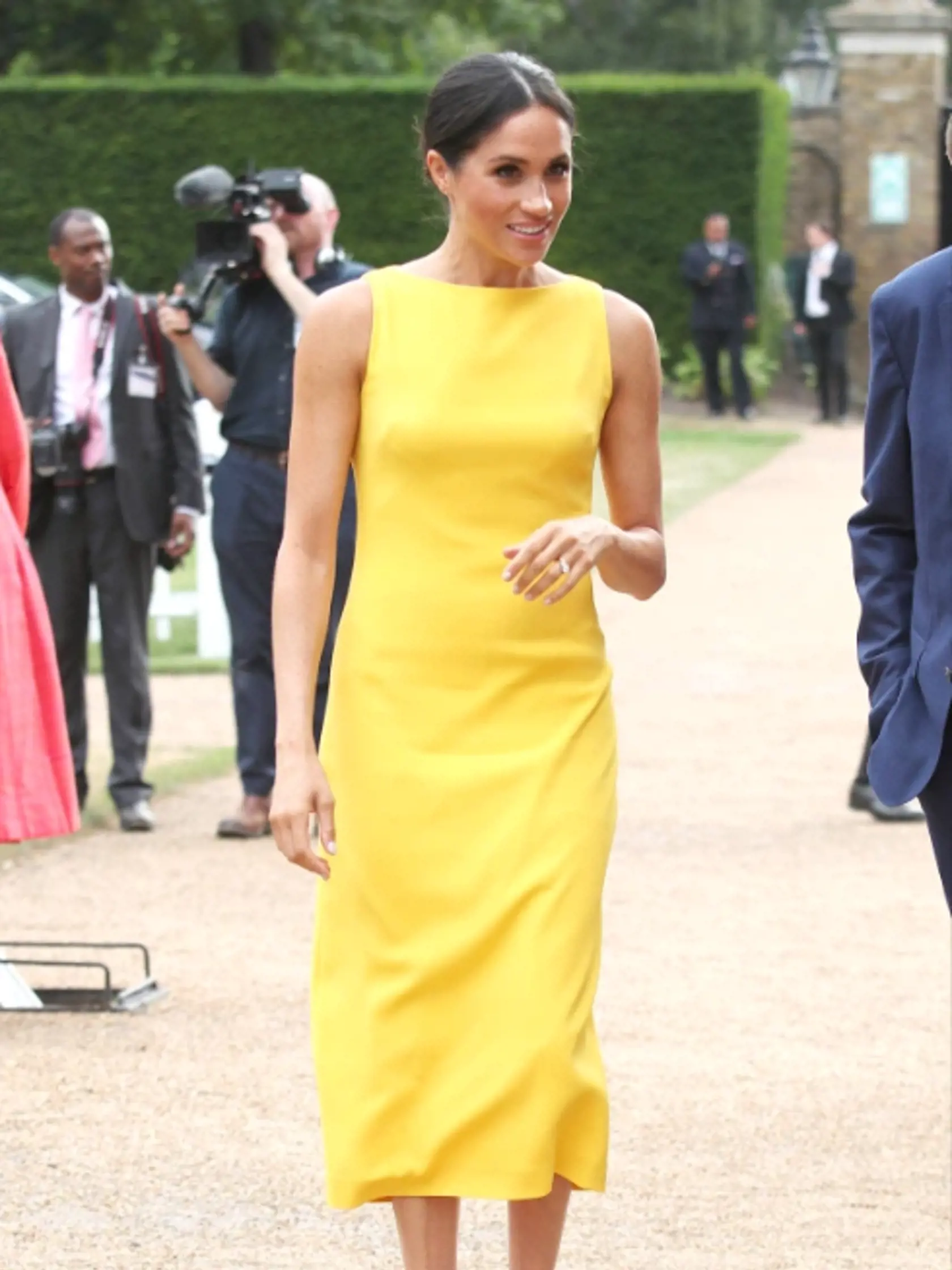 V roku 2018 zavítala Meghan na kráľovskú recepciu - bez pančúch!