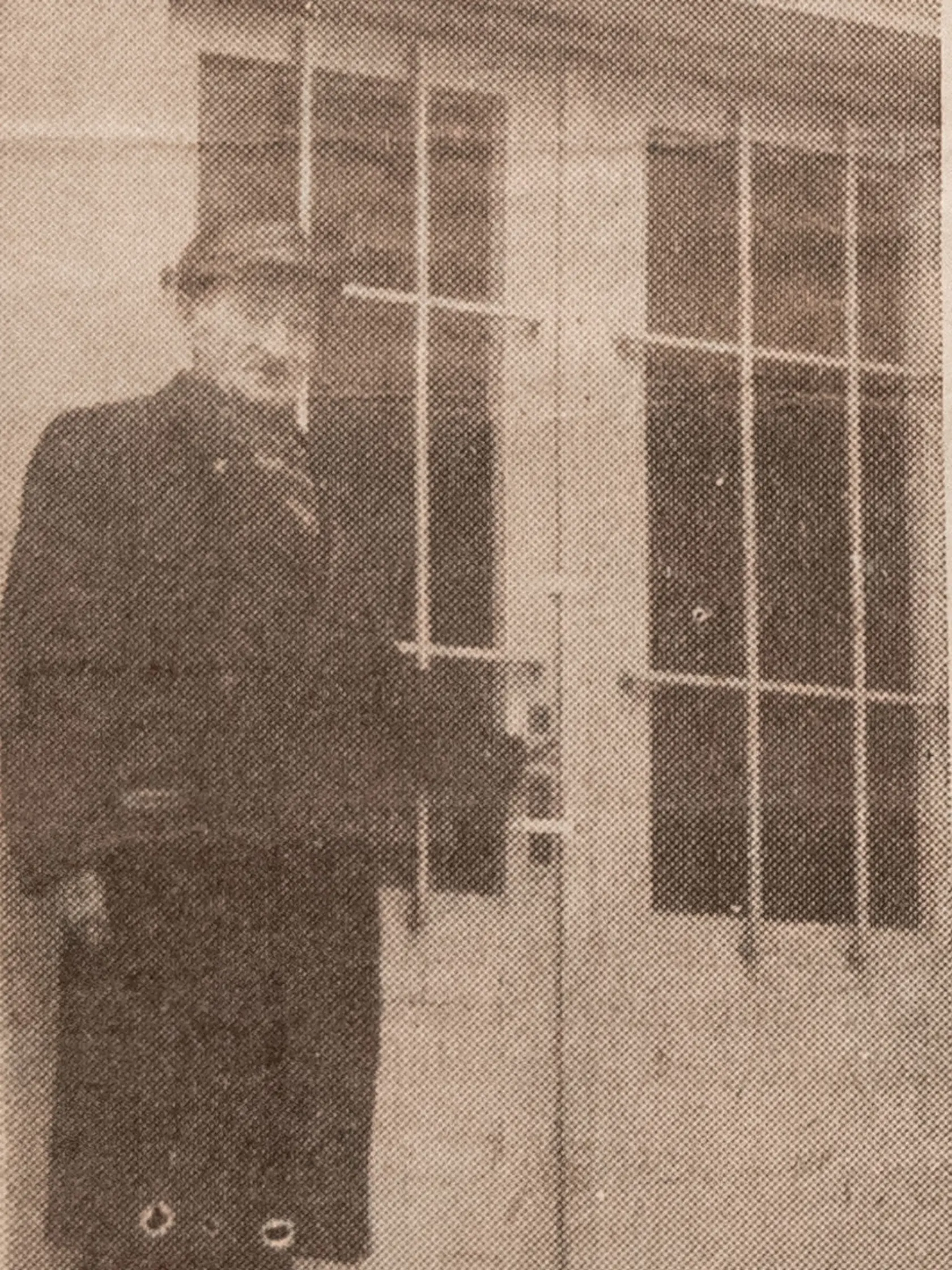 Bol utorok 27.januára.Bolo krátko po siedmej hodine ráno, keď sa kostolník Barič (70) vybral smerom na faru. Chcel si prichystať kostol na rannú svätú omšu. Vošiel do farského dvora. Vystúpil po schodoch smerom ku vchodovým dverám, otočil kľučkov, no bolo zamknuté.