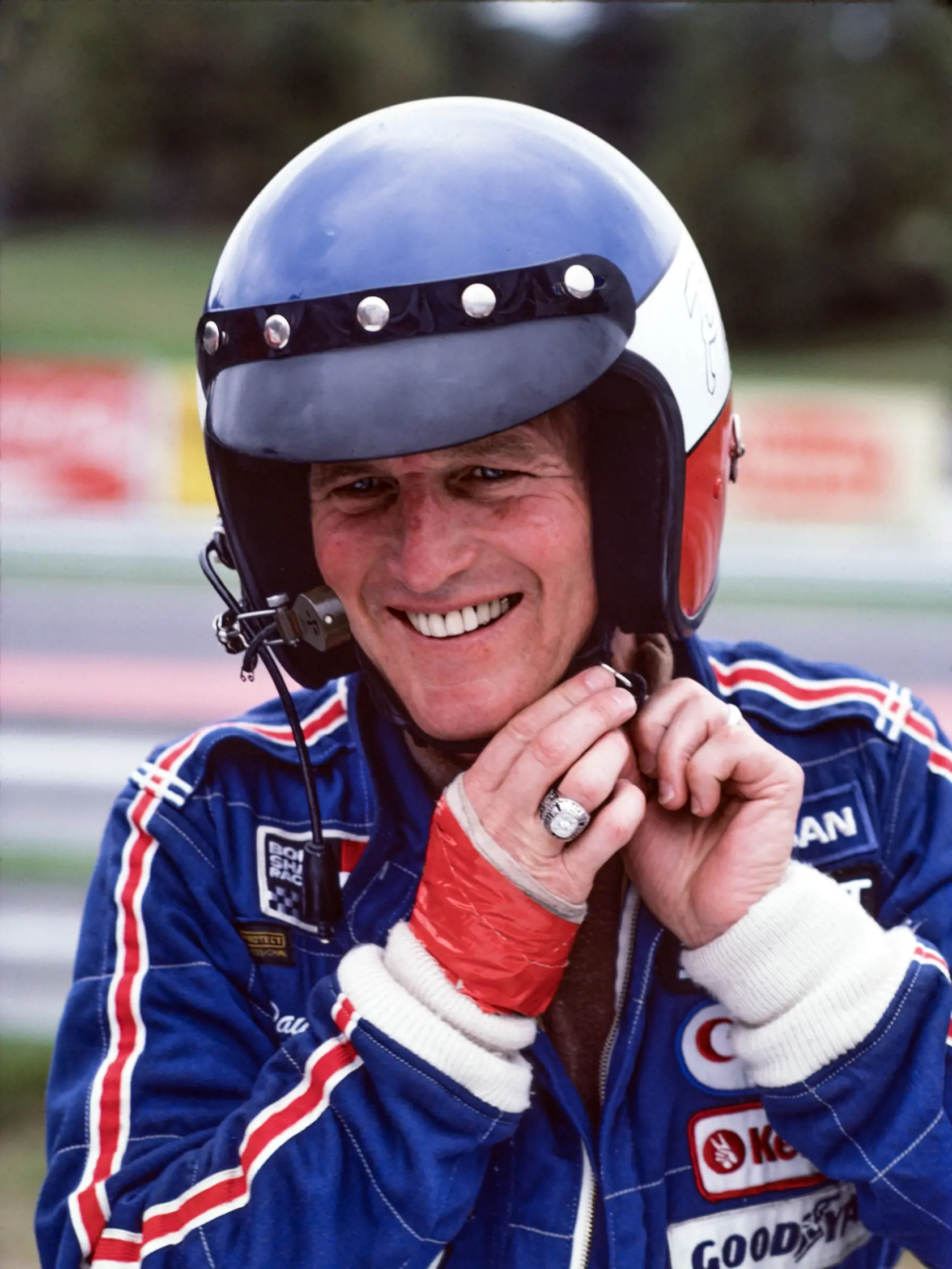 Newman nebol len hercom. Bol aj vášnivým automobilovým pretekárom.