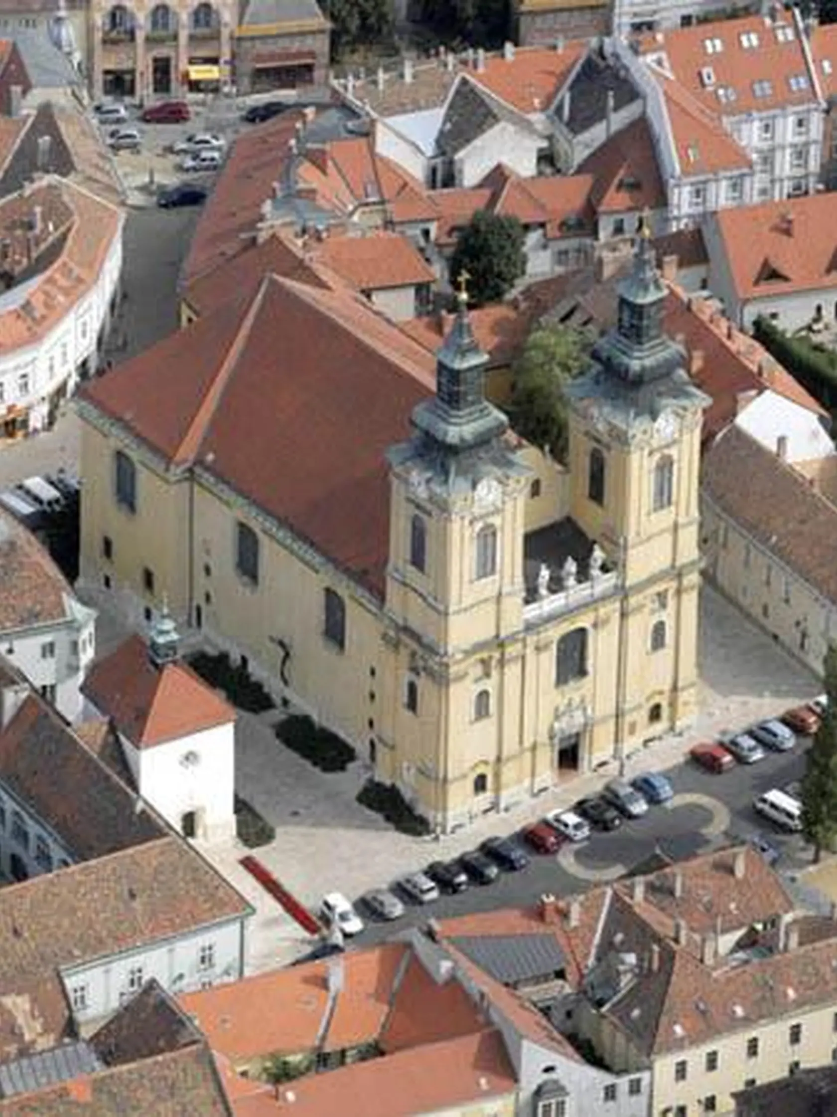 Archeológovia oznámili, že pravdepodobne našli pozostatky uhorského kráľa Mateja Korvína a to na národnom pamätnom mieste v Székesfehérvári!