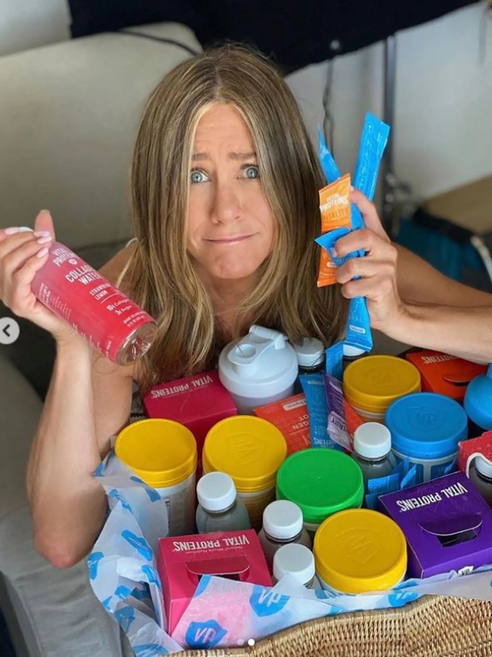 Jennifer Aniston –  611-tisíc eur za jeden príspevok na Instagrame. Herečka z Priateľov je ambasádorkou firmy Vital Proteins.
