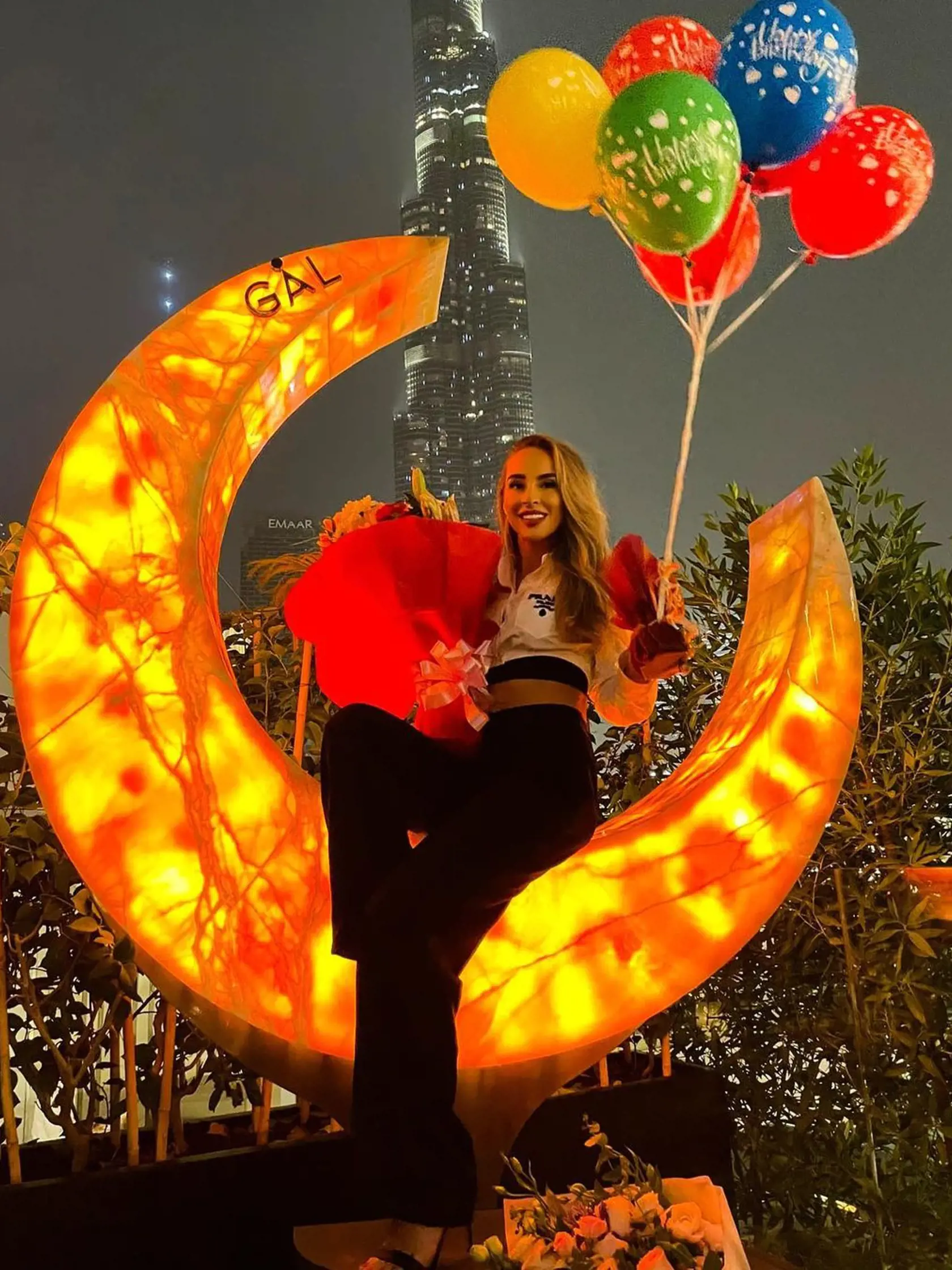 "Ďakujeeem ešte raz❤️som dojatá a plačem.. ďakujeeem ďakujeeeem.. som vďačná, za všetko❤️ #30," priznala Lucka na Instagrame.